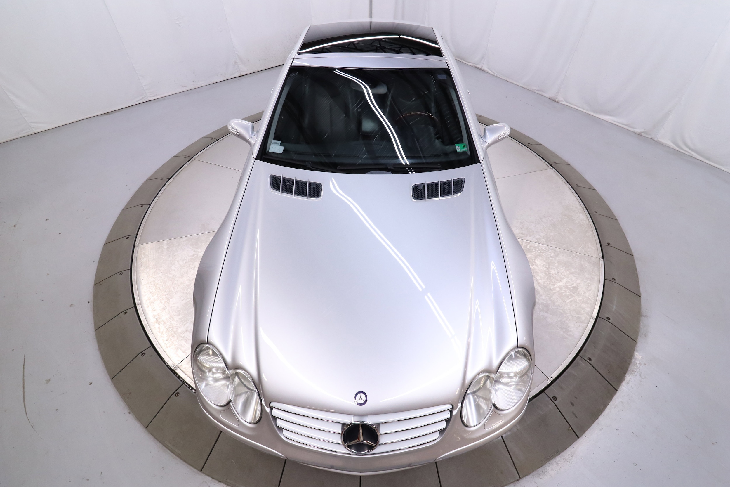 2004 Mercedes-Benz SL-Class 51