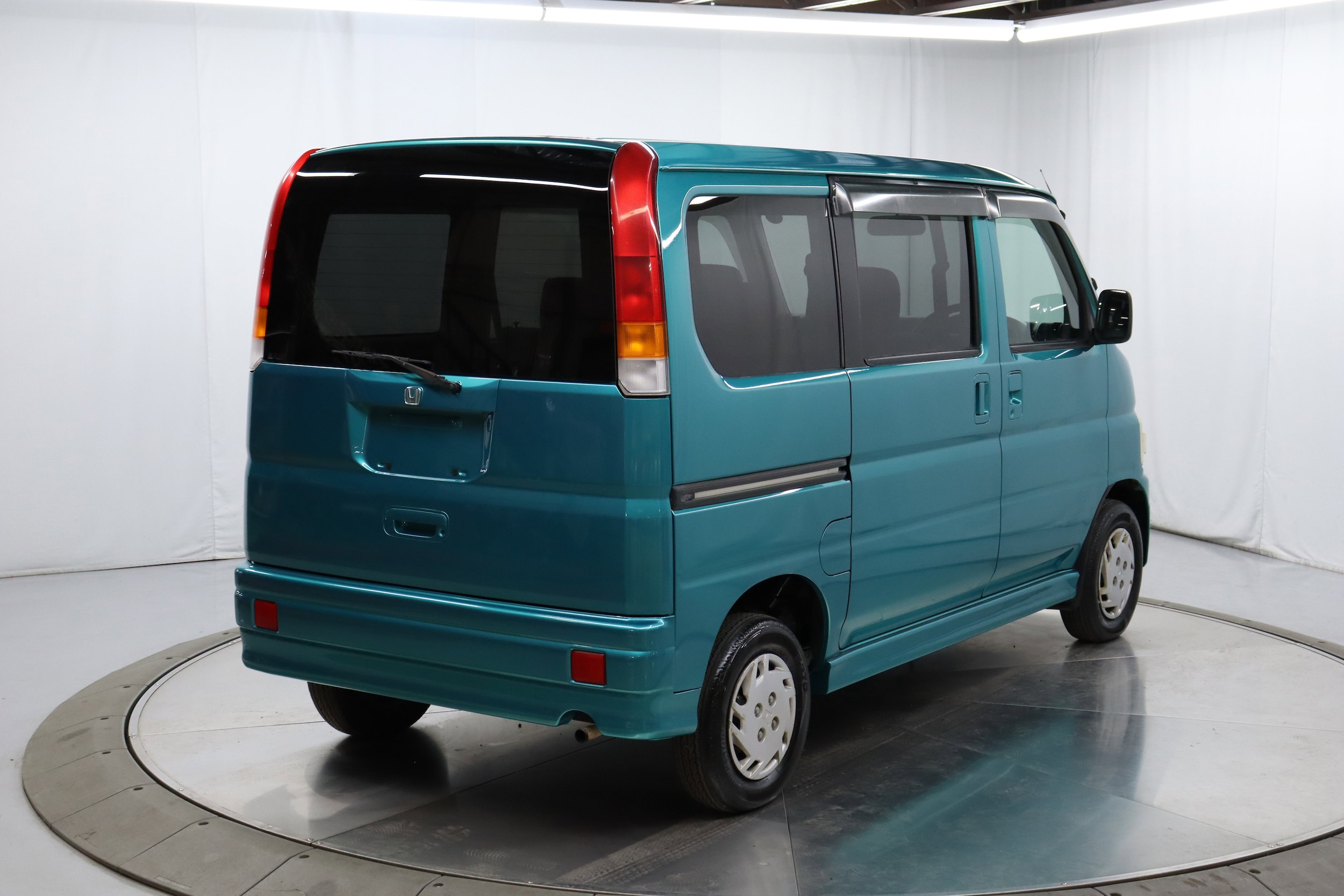 2000 Honda Vamos 9