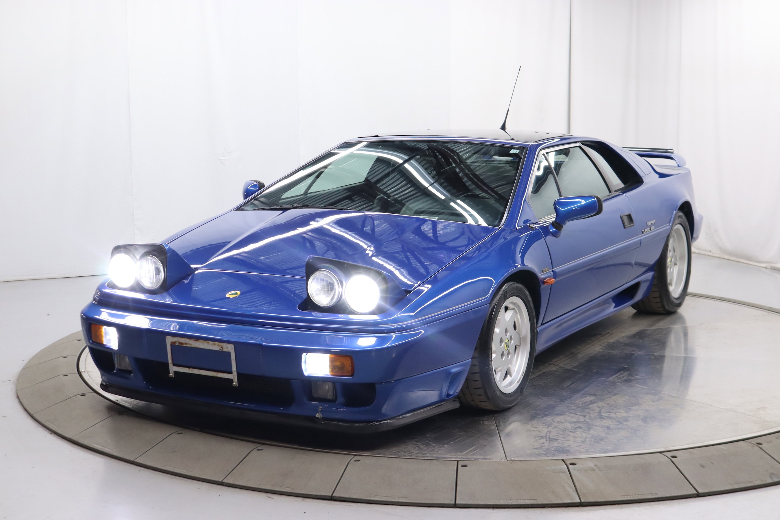 1990 Lotus Espirit Turbo SE 13