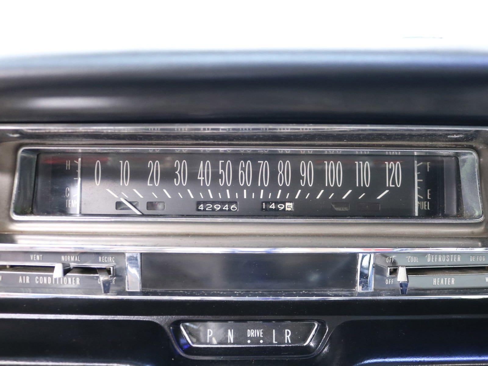 1961 Cadillac Deville 10