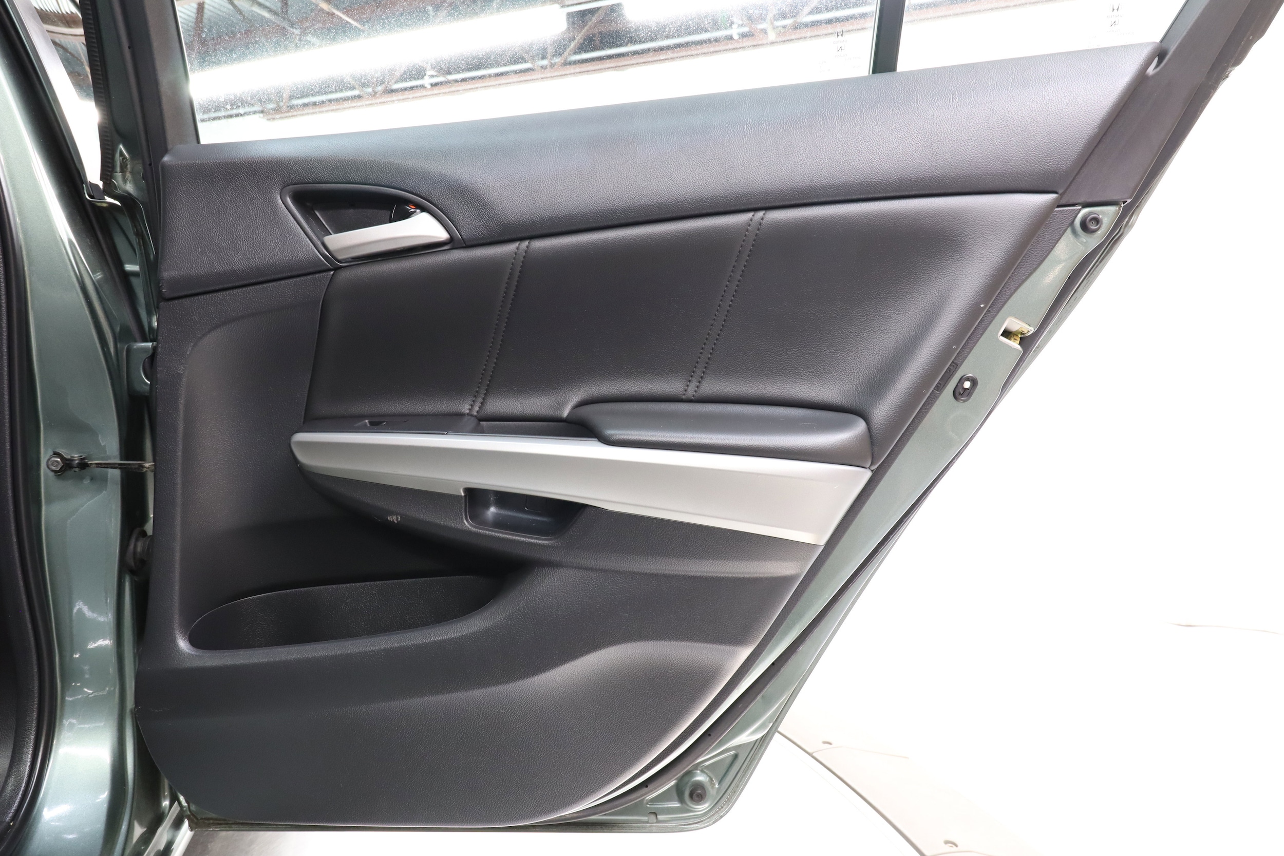 2009 Honda Accord Sdn 23