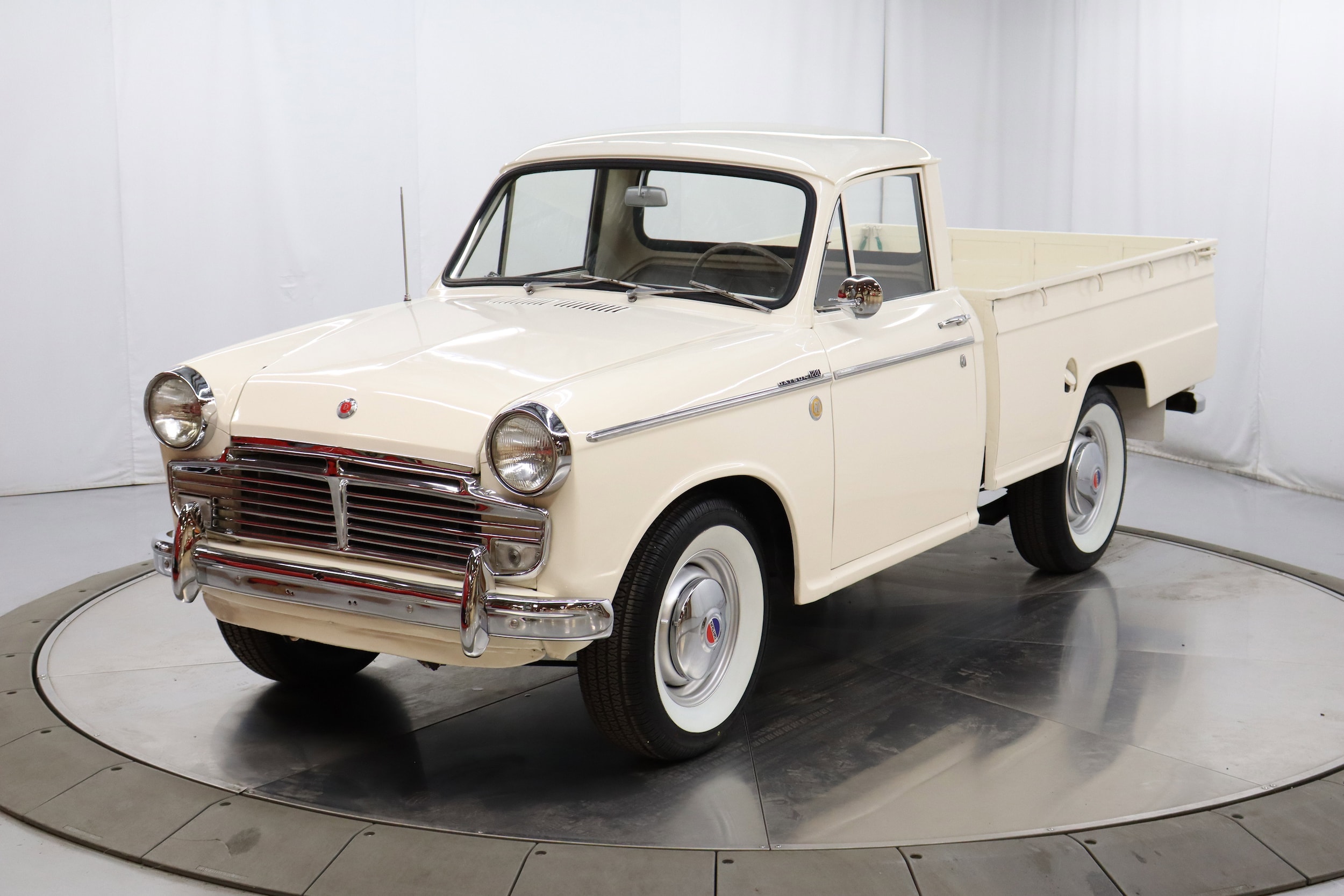 1964 Datsun 1200 4