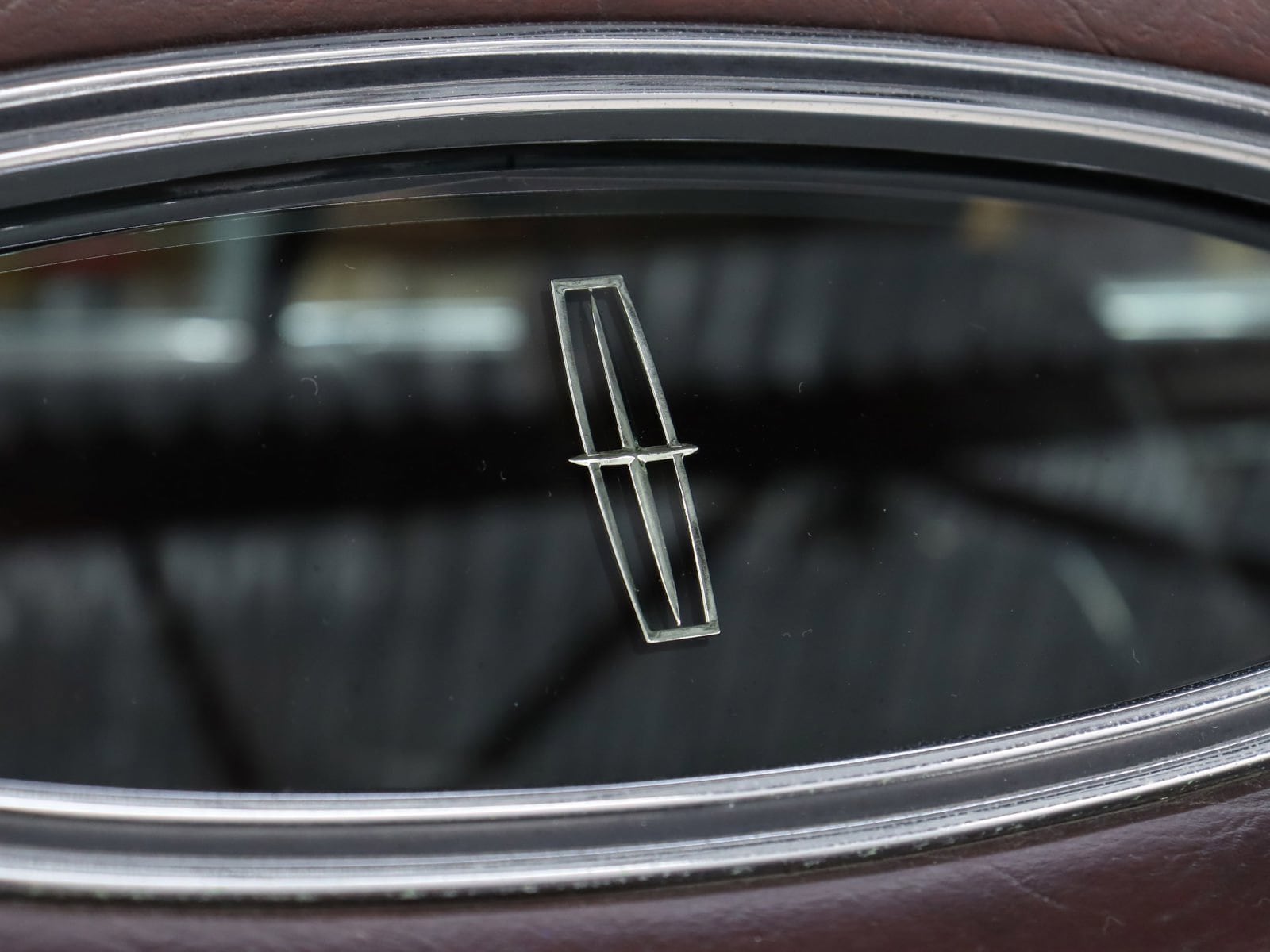 1977 Lincoln Continental 58