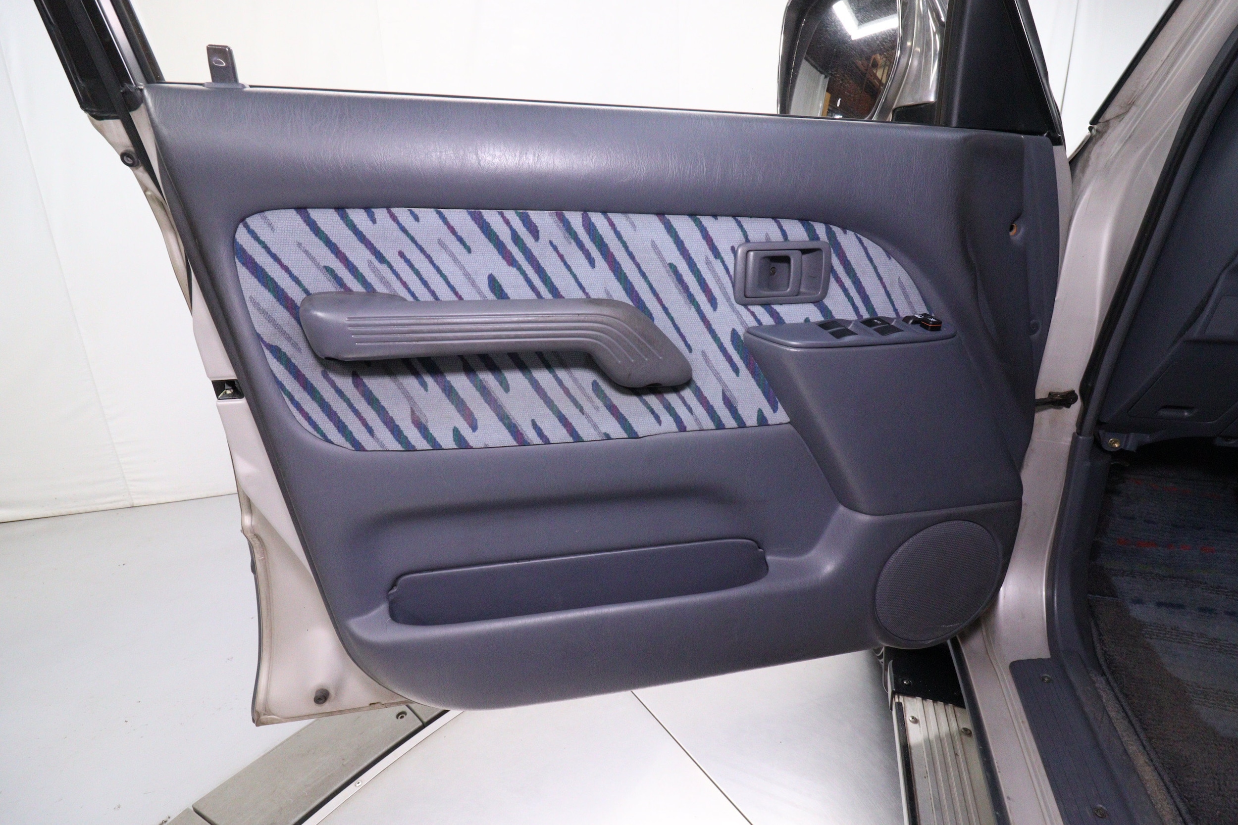 1997 Toyota Landcruiser Prado 24