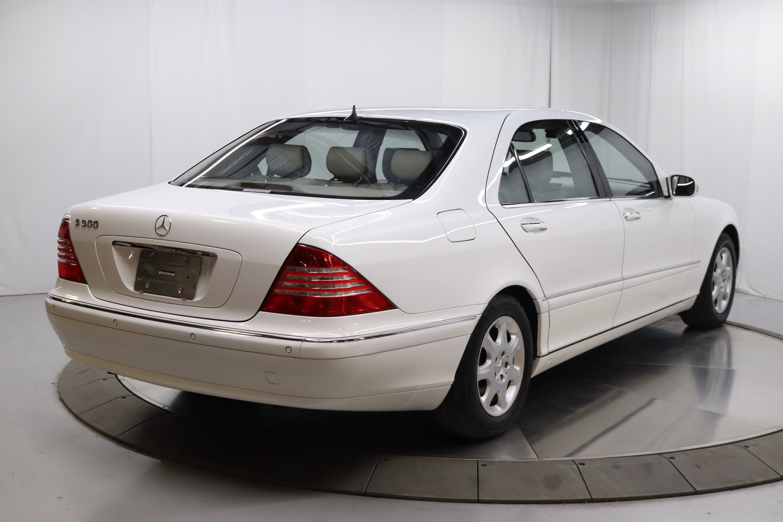 2000 Mercedes-Benz S500 9