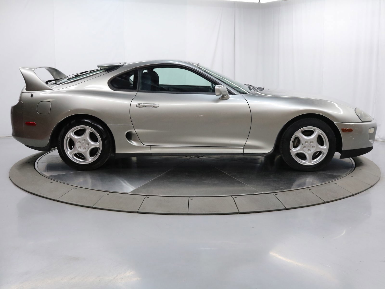 1997 Toyota Supra 8