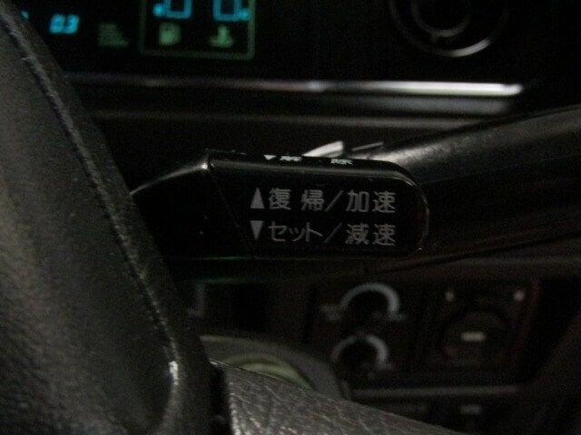 1991 Toyota Century 28