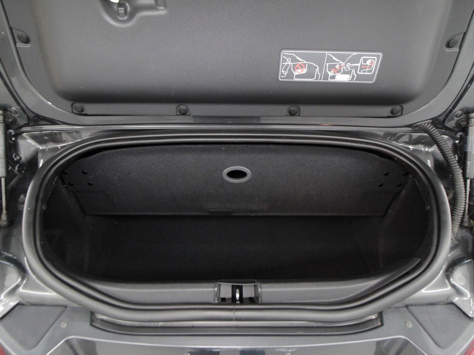 2005 Chrysler Crossfire 25