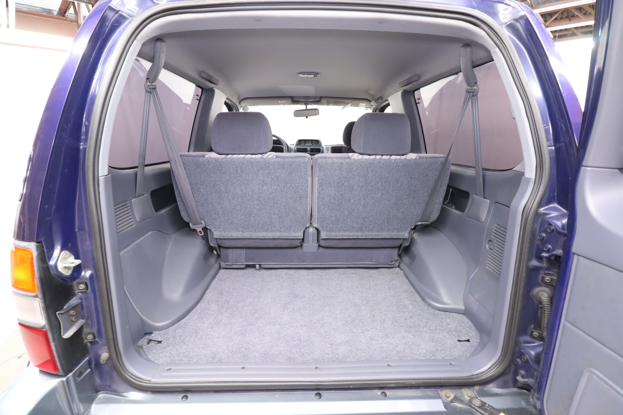 1999 Toyota Land Cruiser Prado 27