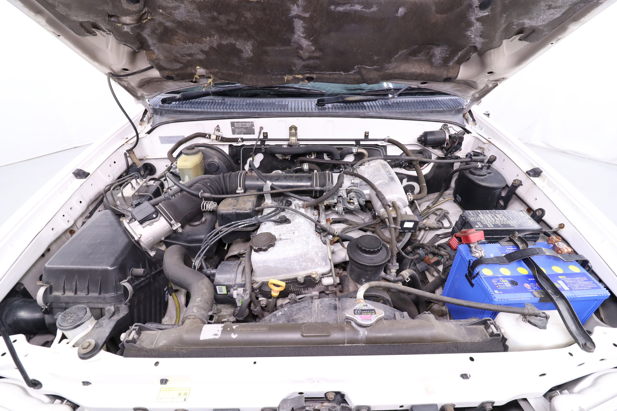 1999 Toyota Hilux 28