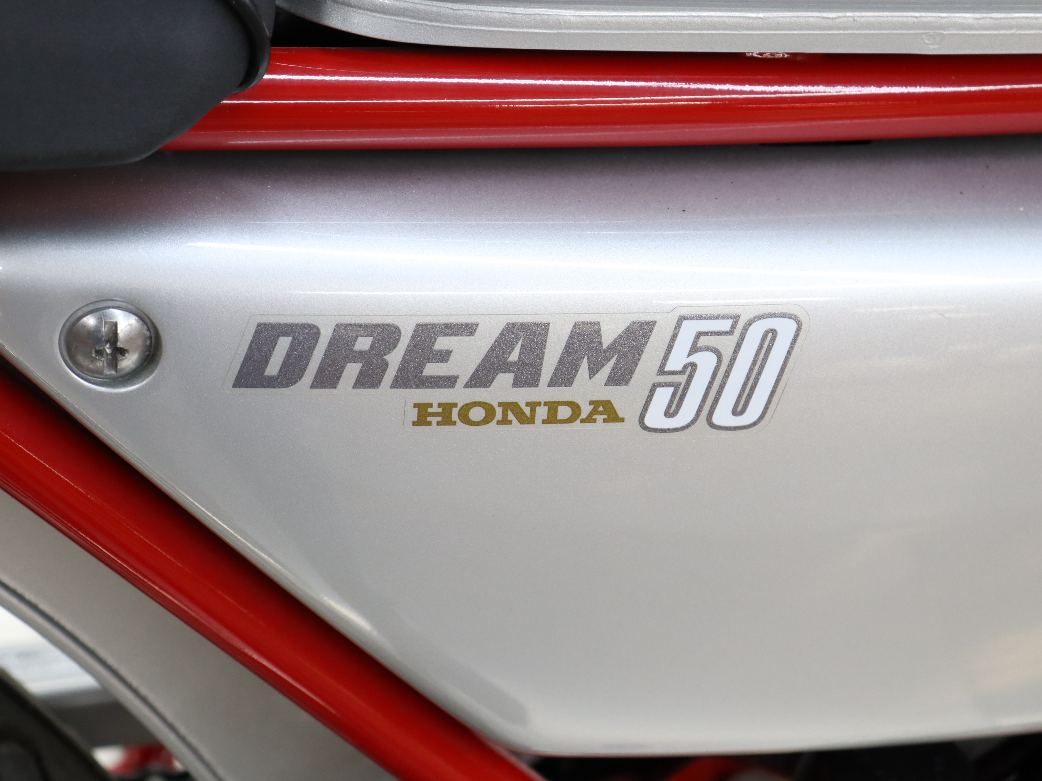 1997 Honda Dream 50 35