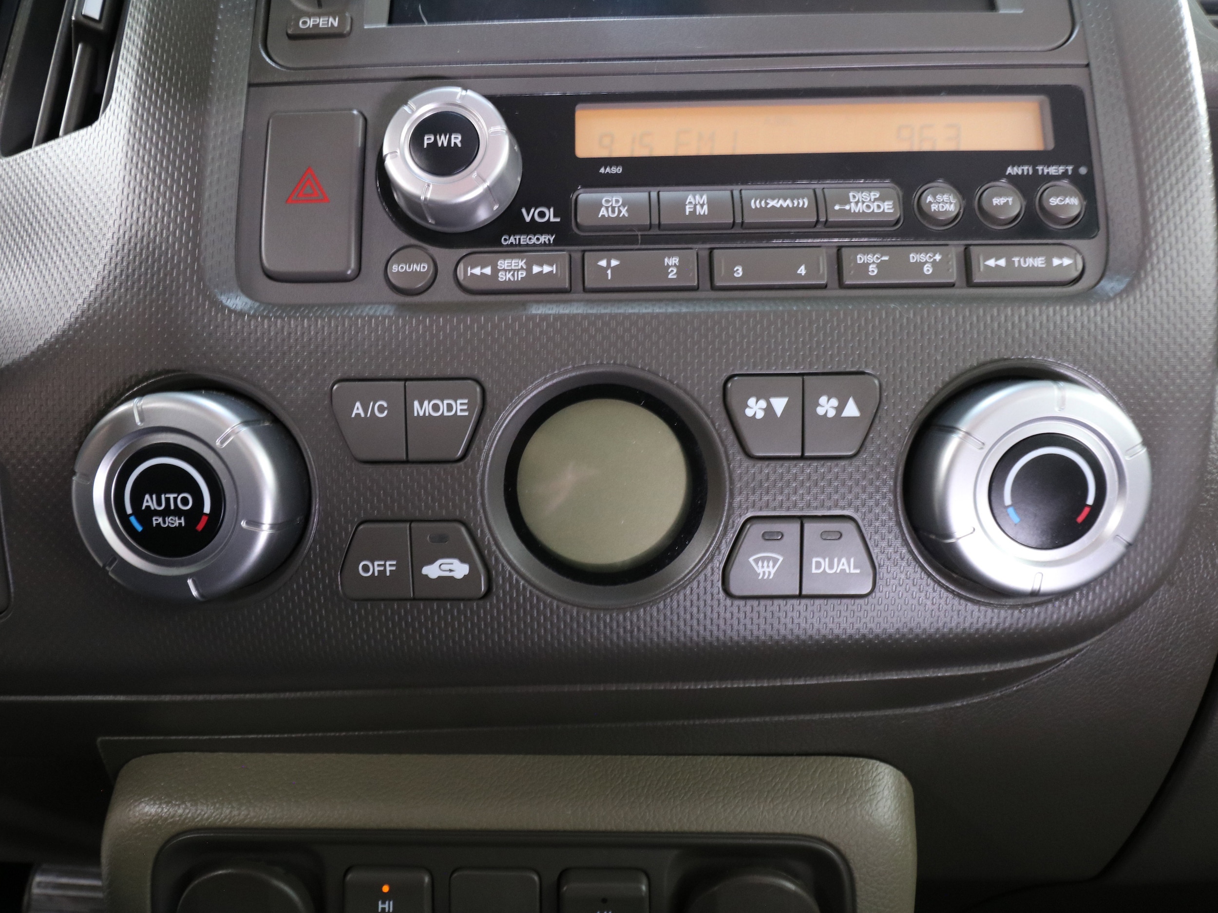 2006 Honda Ridgeline 11
