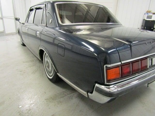 1991 Toyota Century 37