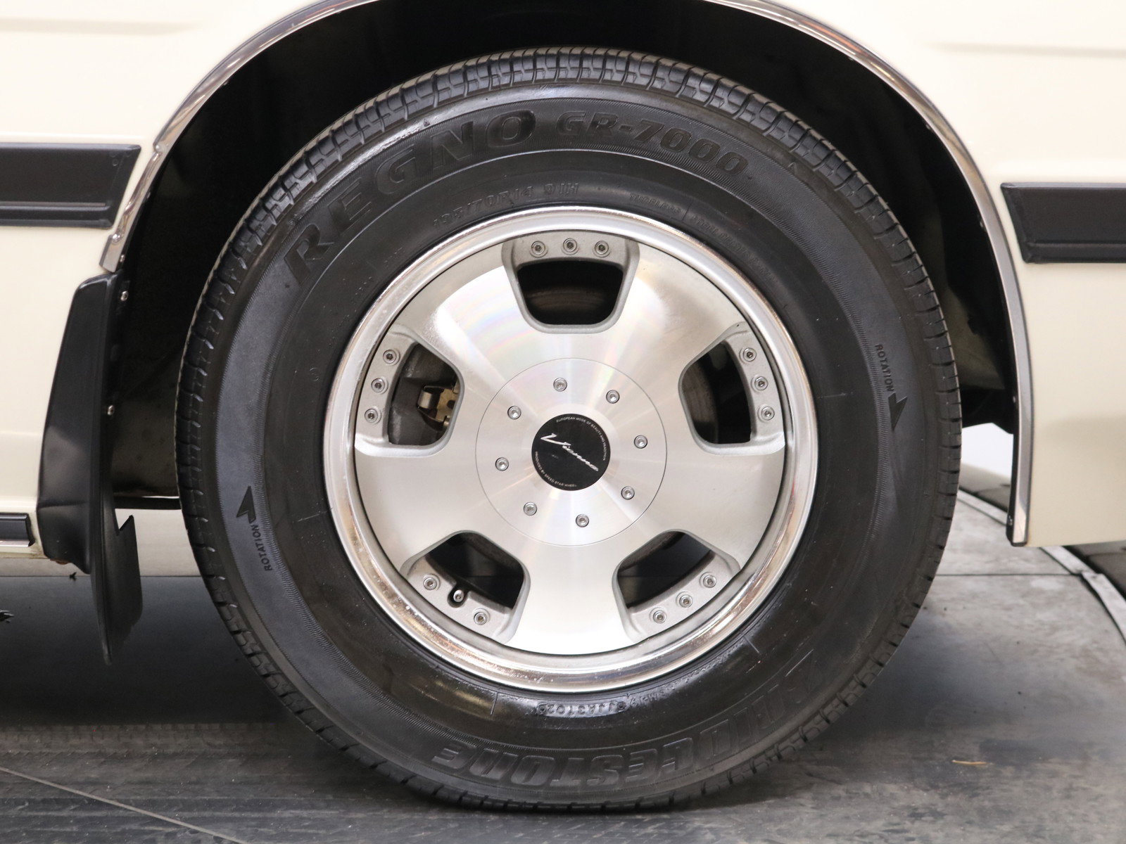 1981 Mazda Cosmo 32