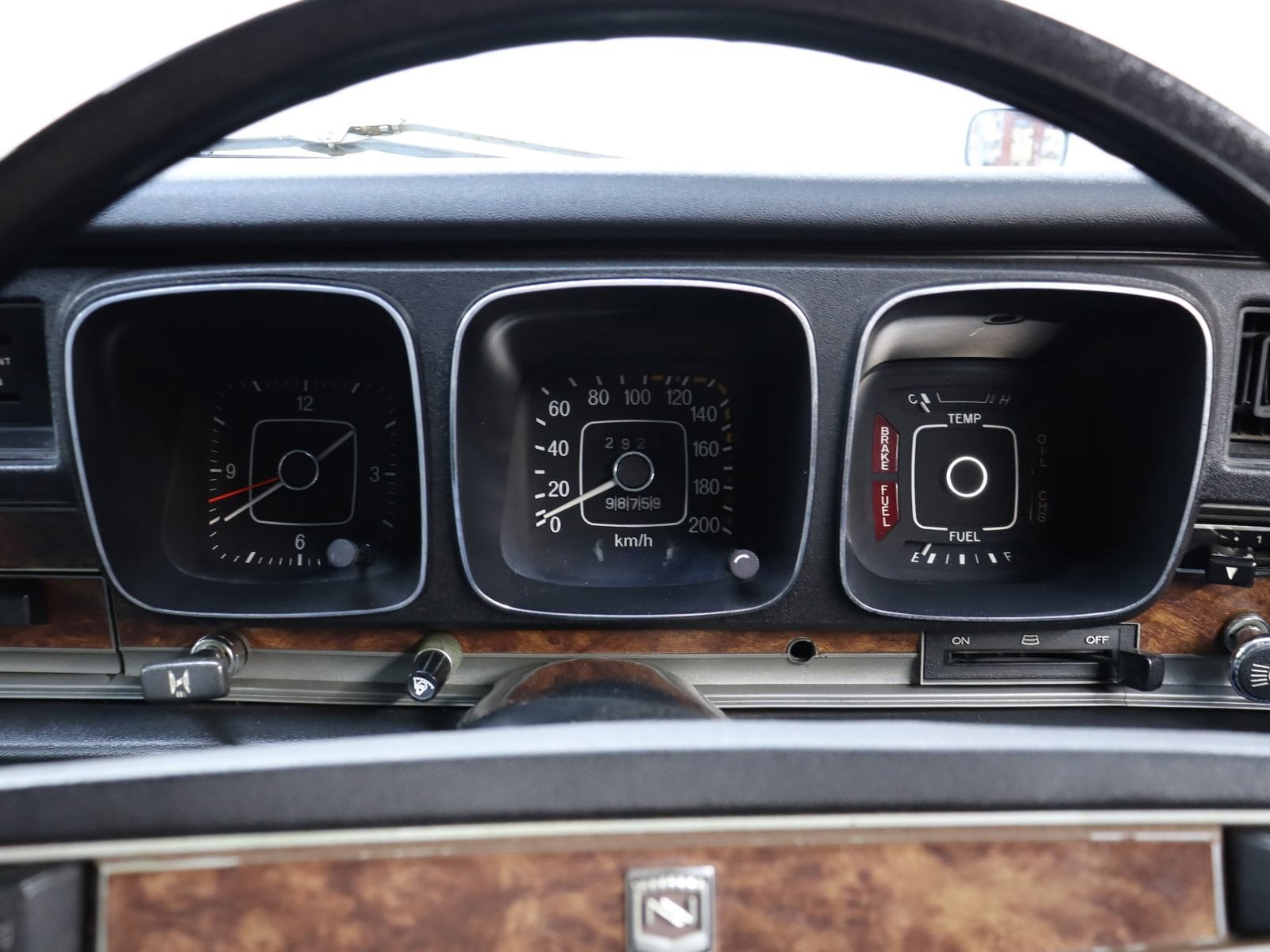 1974 Nissan Cedric 13