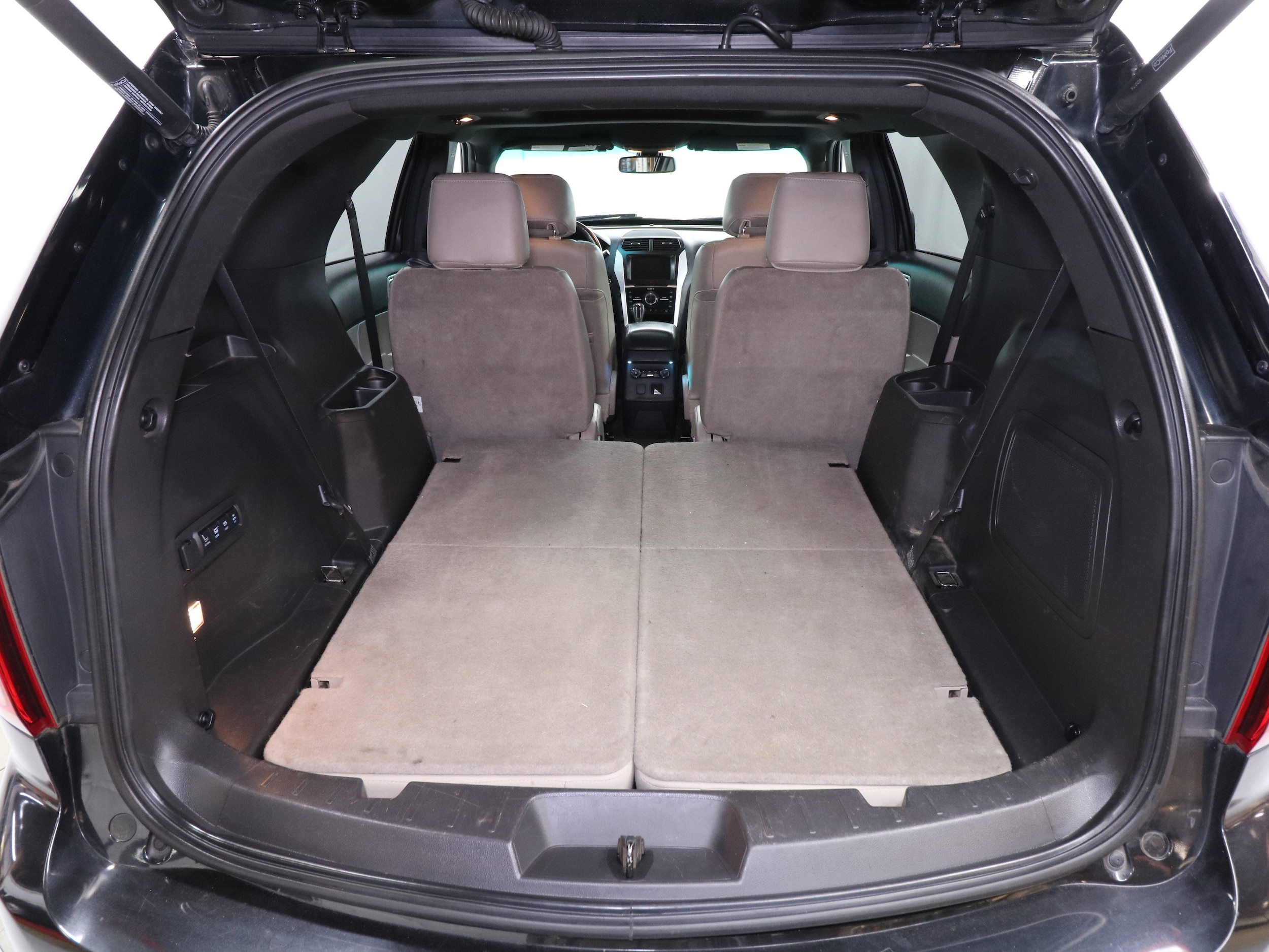 2015 Ford Explorer 30