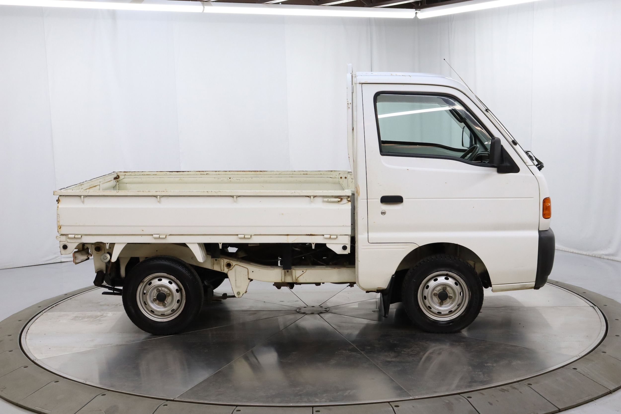 1997 Suzuki Carry 10
