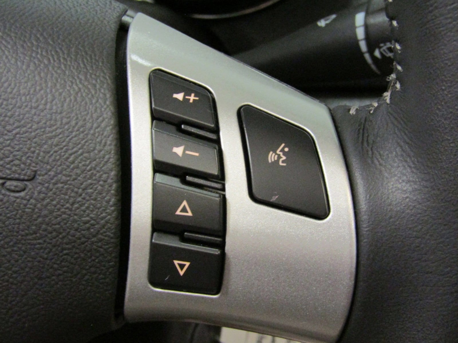 2007 Saturn Sky 28