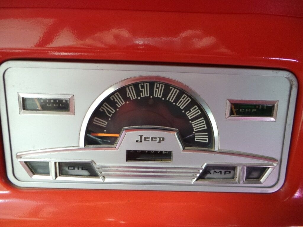 1967 Kaiser Jeep Jeepster 16
