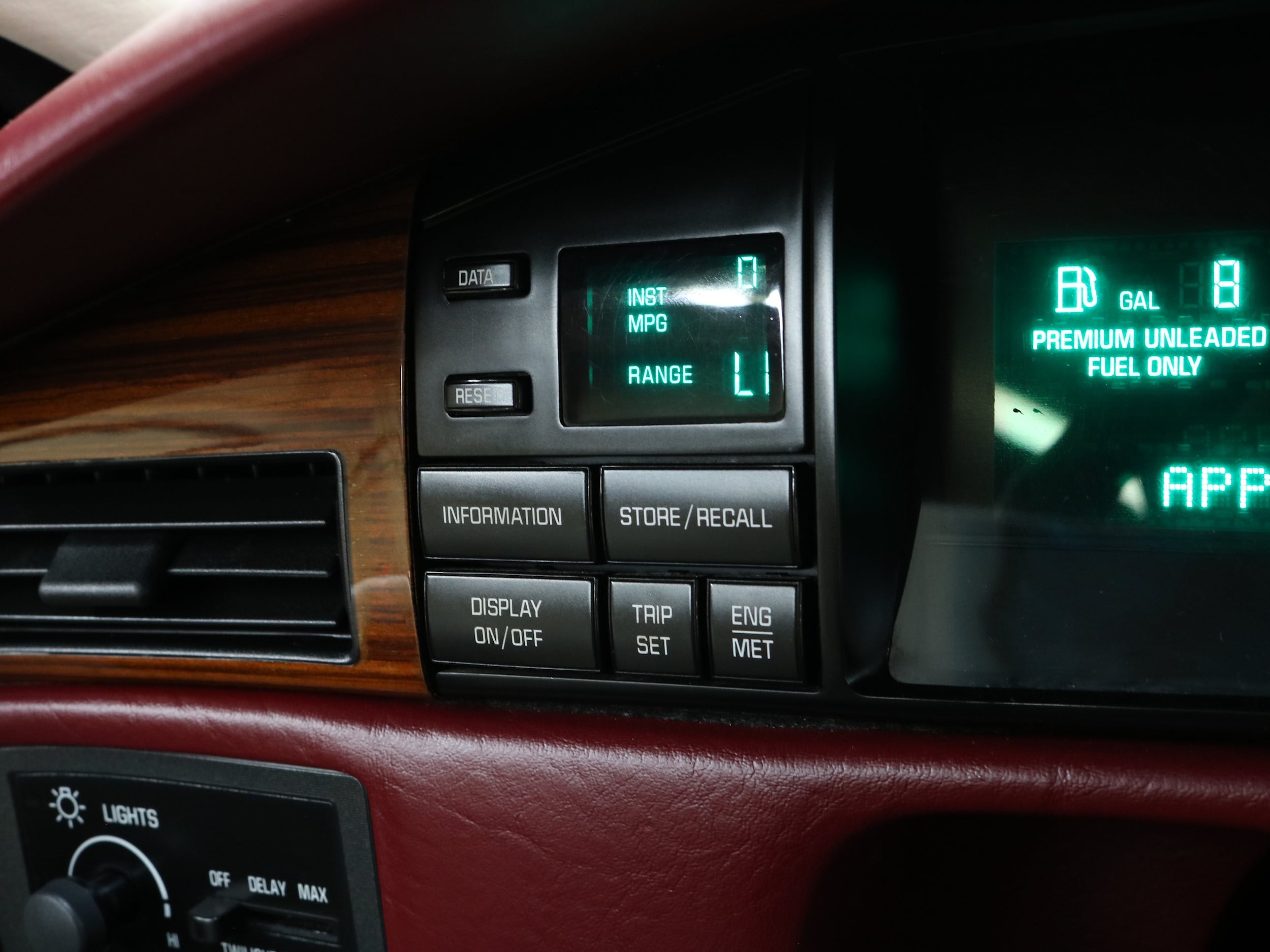 1992 Cadillac Eldorado 38