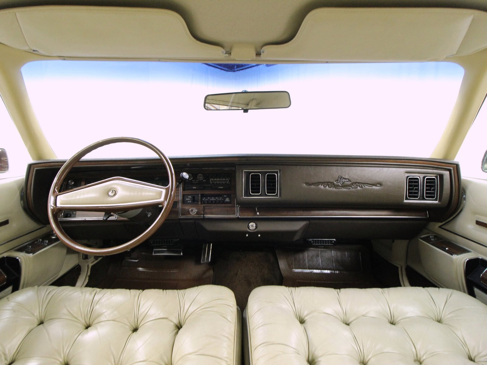 1975 Chrysler Imperial 74