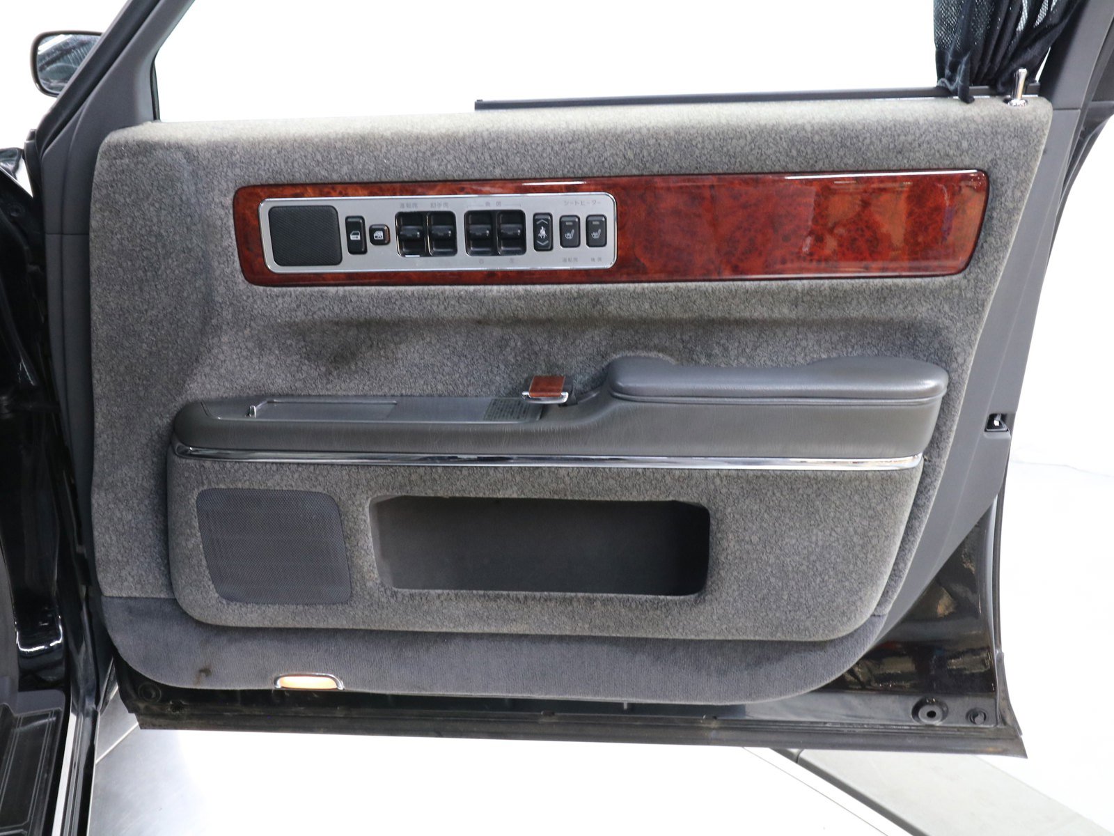 1997 Toyota Century 25
