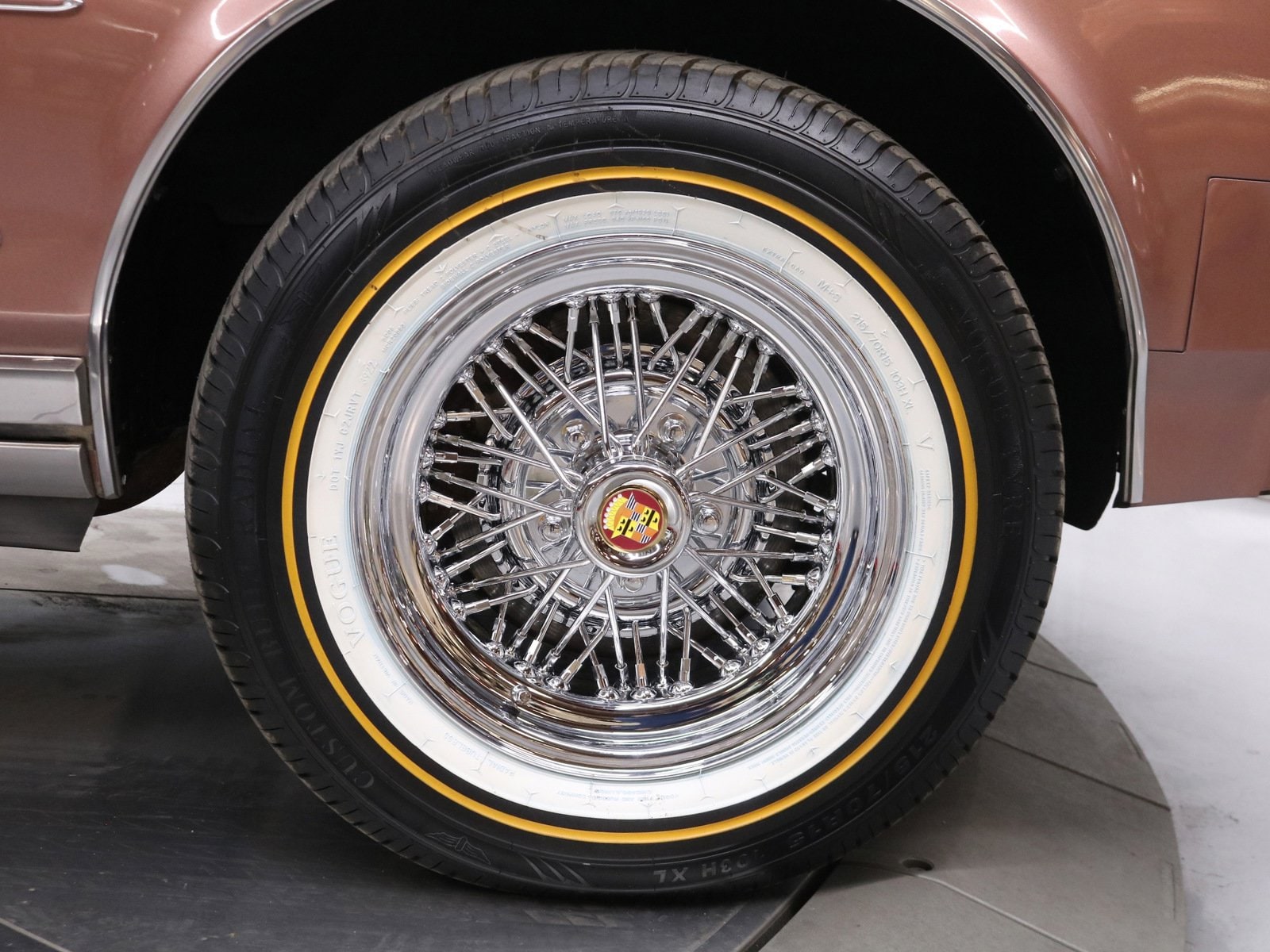 1977 Cadillac Seville 32