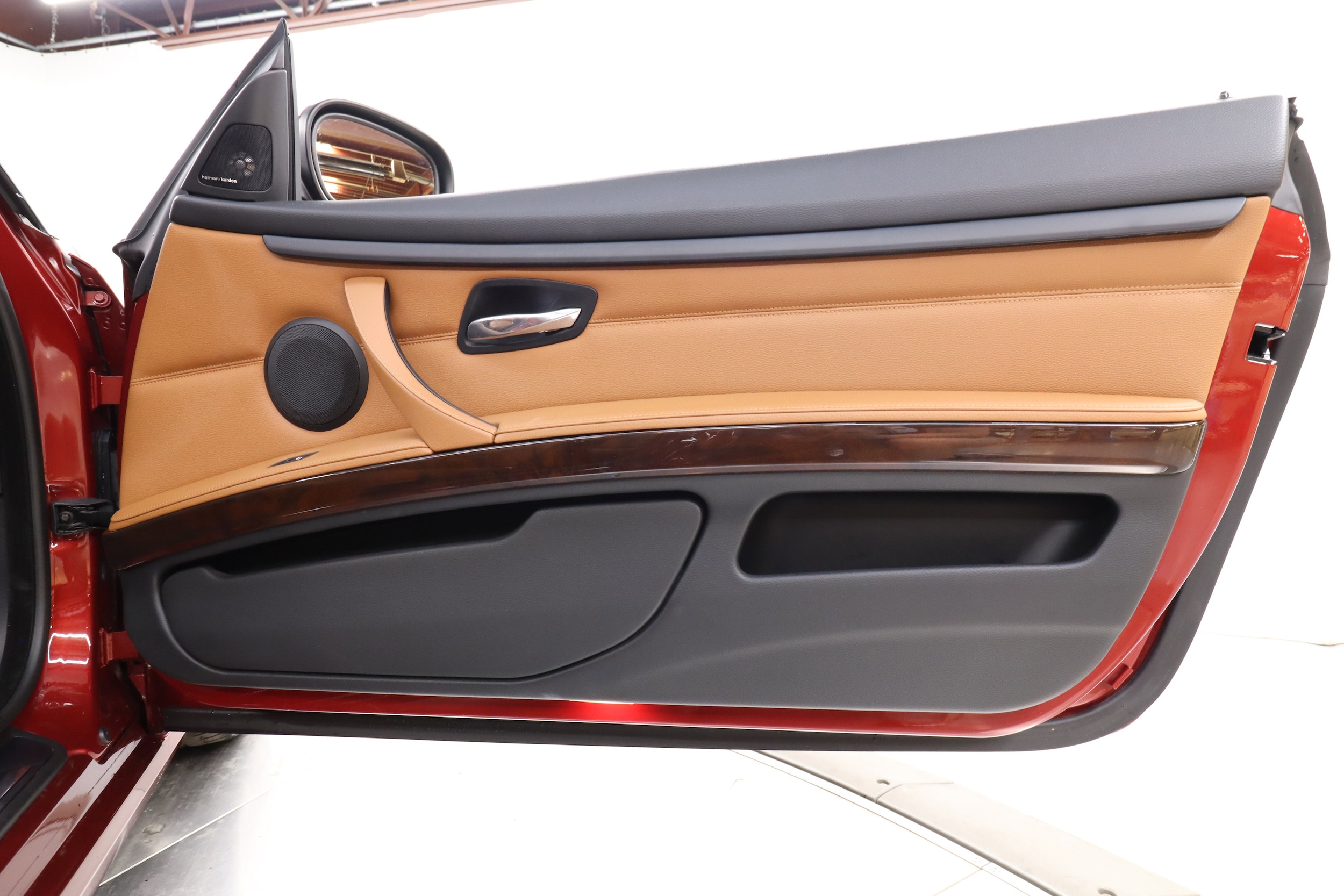2011 BMW 3 Series 30