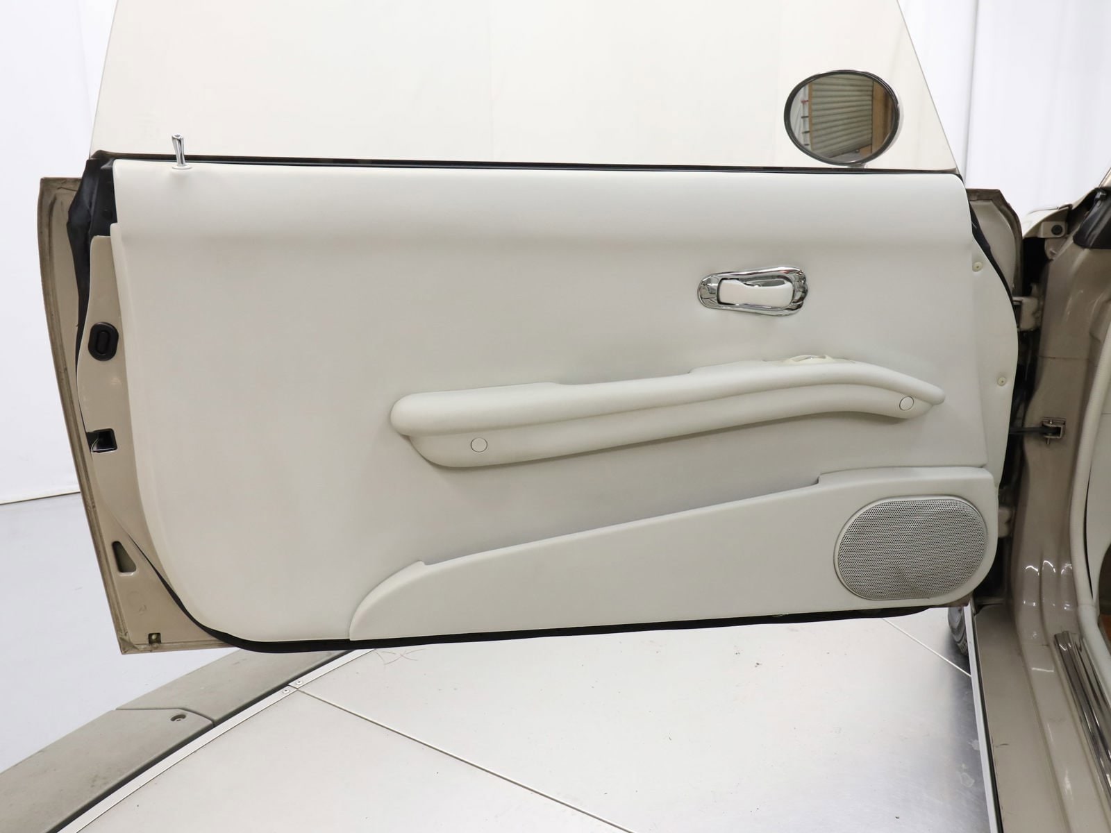 1991 Nissan Figaro 19