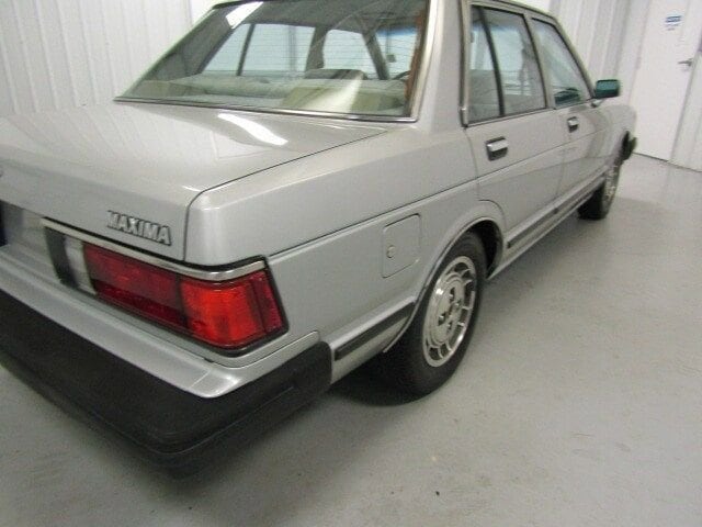 1983 Datsun Maxima 42