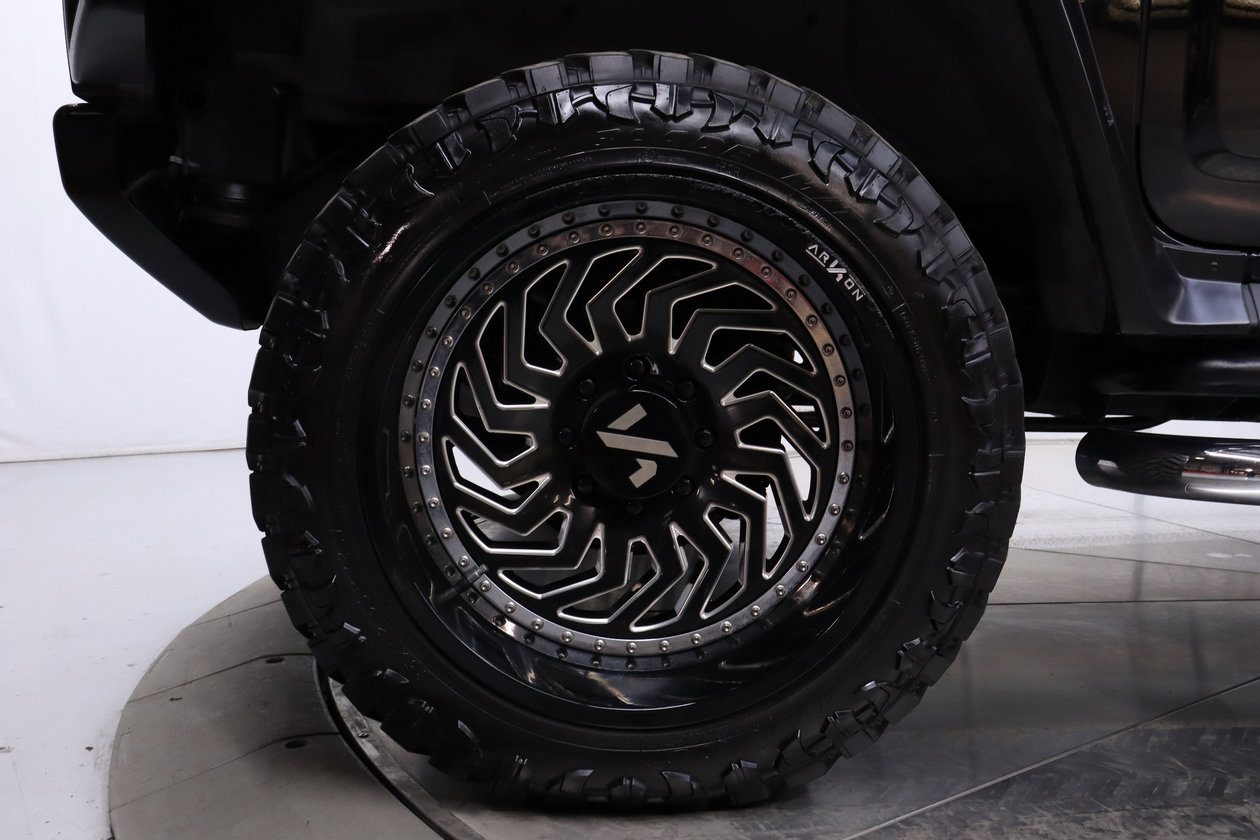 2005 HUMMER H2 32