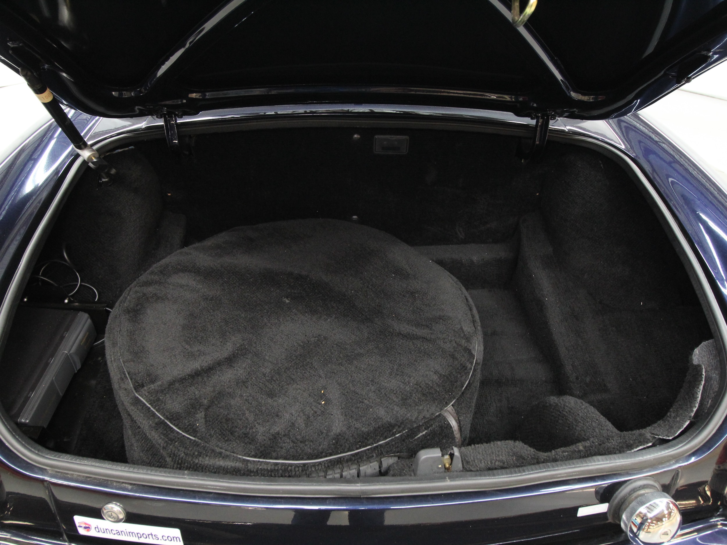 1994 Rover MG RV8 21