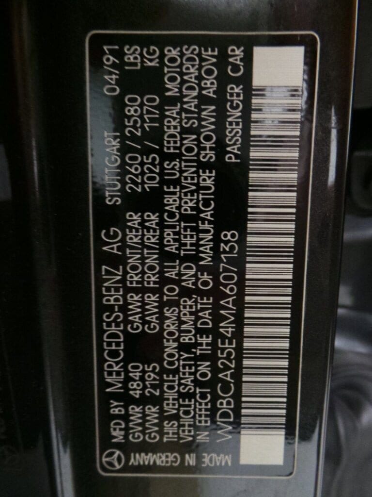 1991 Mercedes-Benz 300 SEL 47