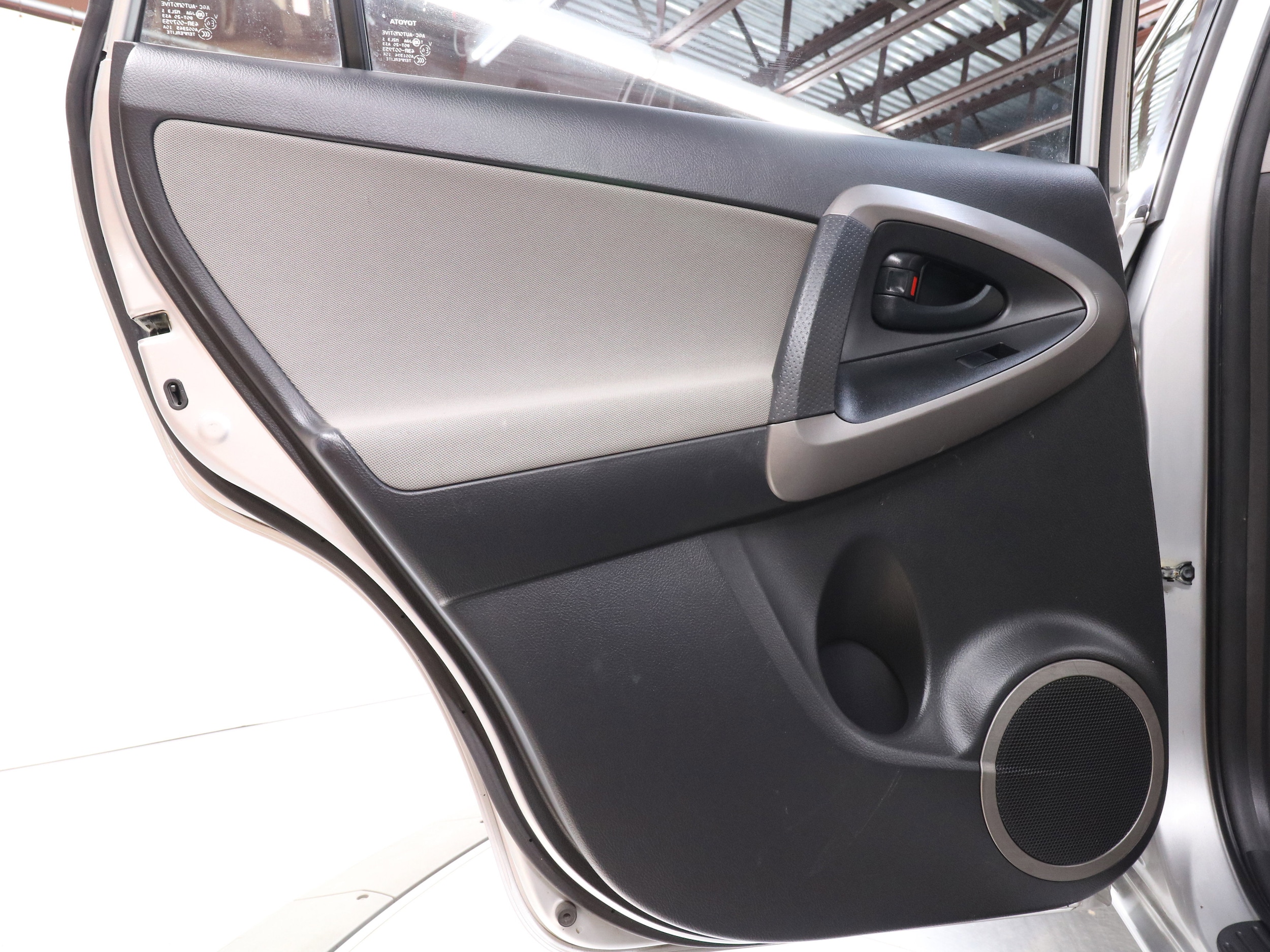 2008 Toyota RAV-4 22