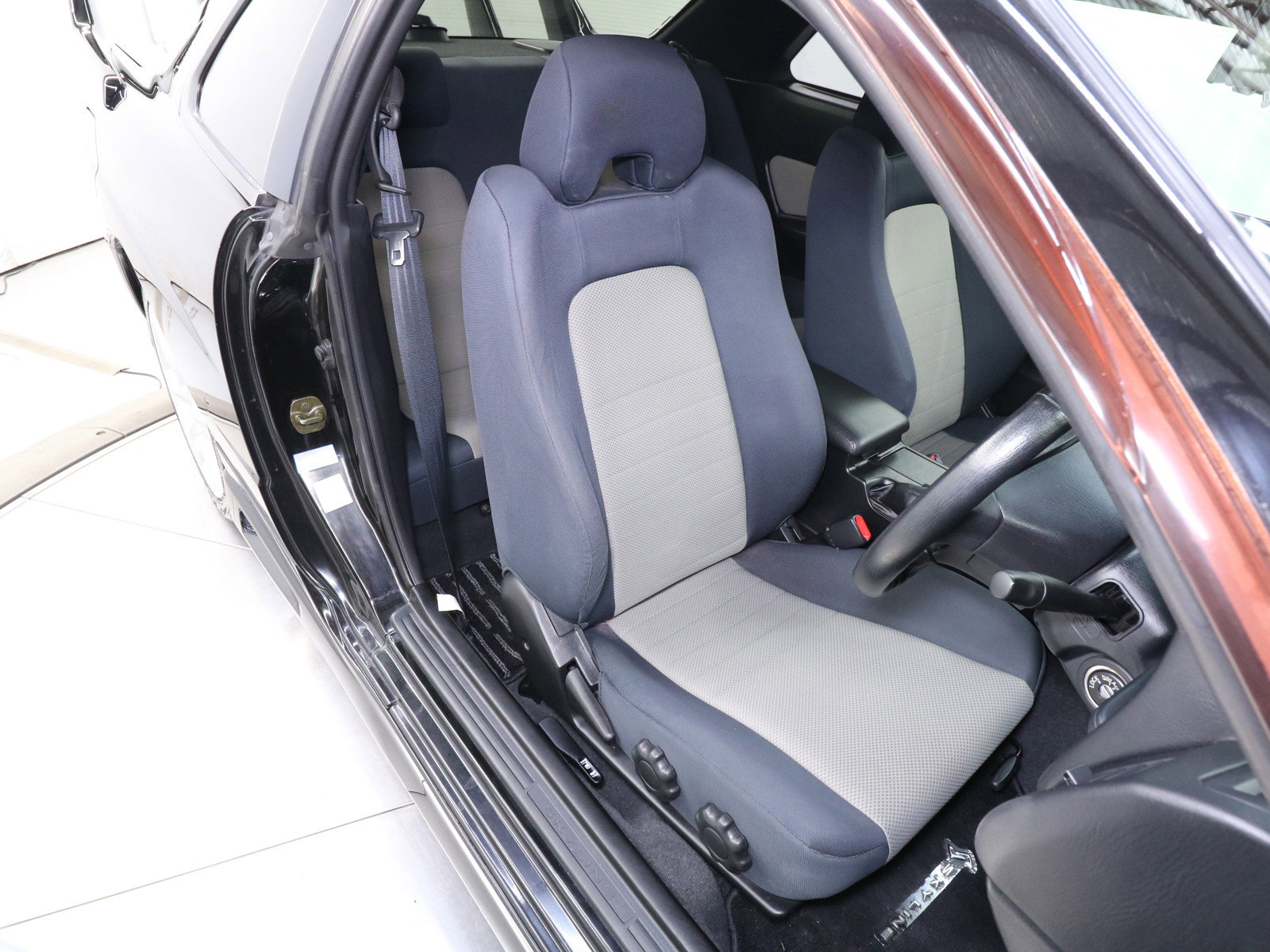 1999 Nissan Skyline 19