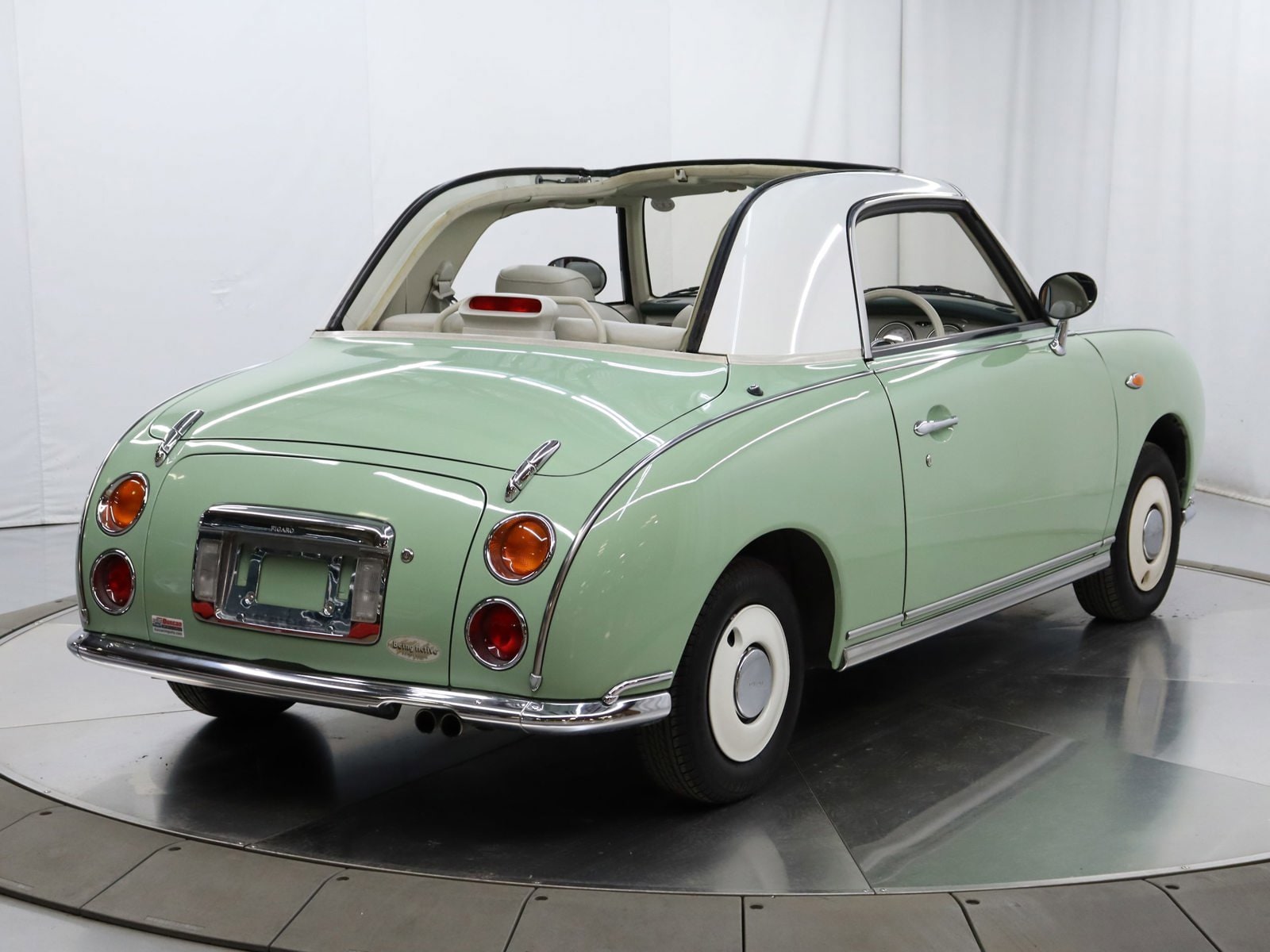 1991 Nissan Figaro 9