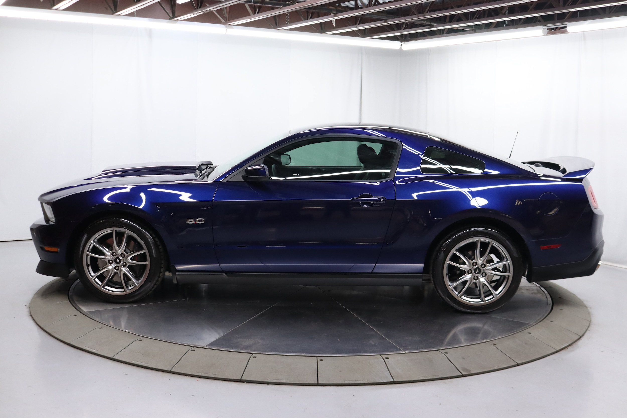 2011 Ford Mustang 4