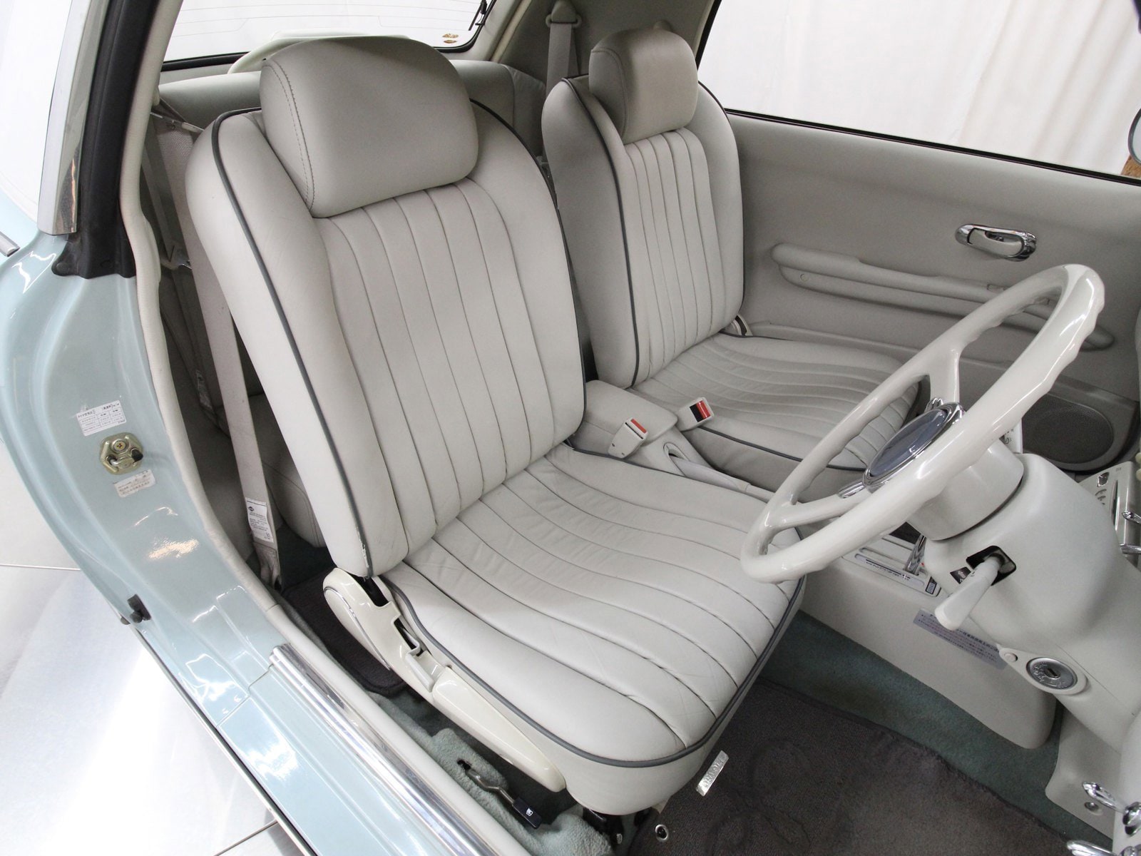 1991 Nissan Figaro 18