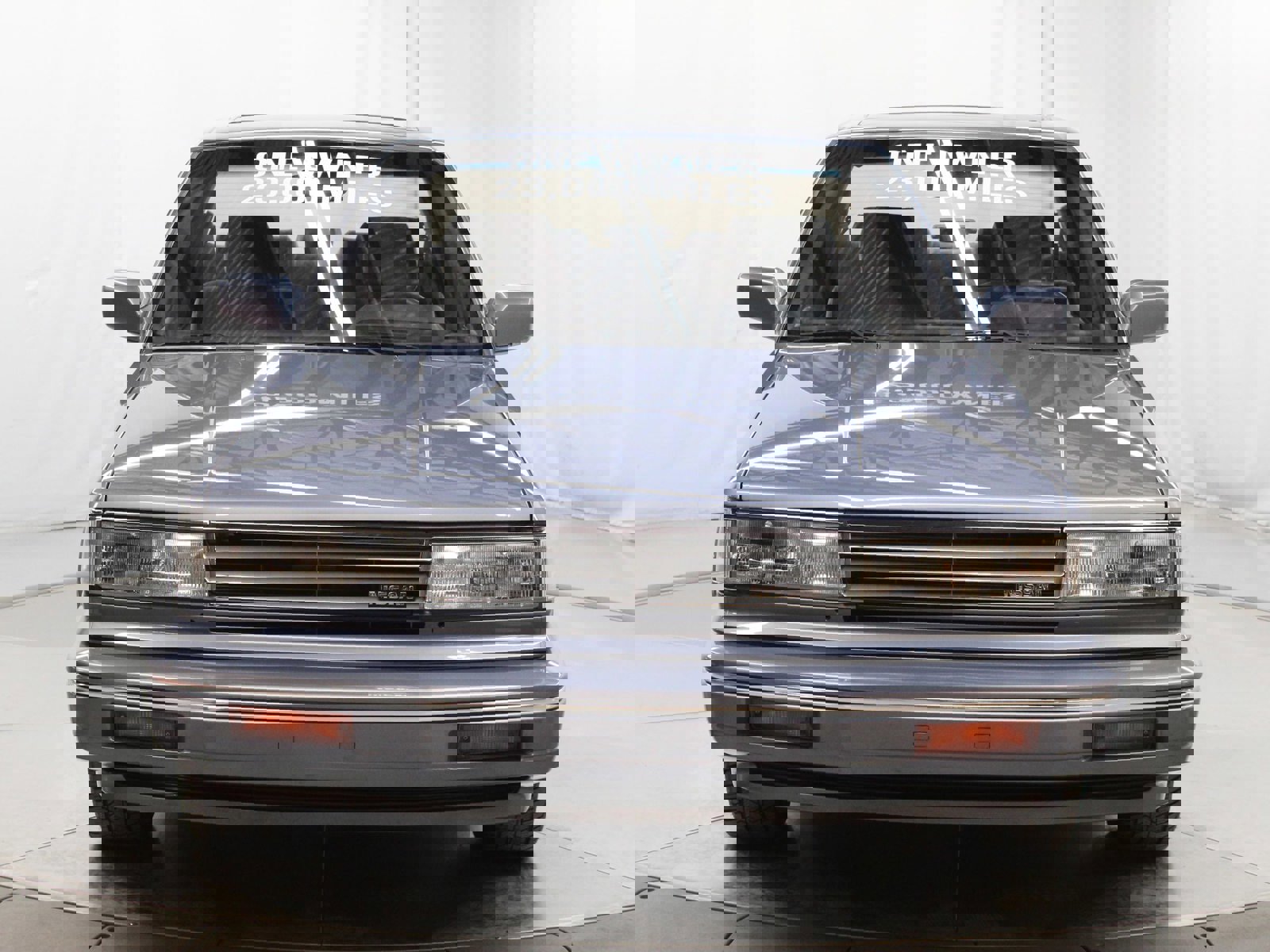 1987 Nissan Maxima photo 3