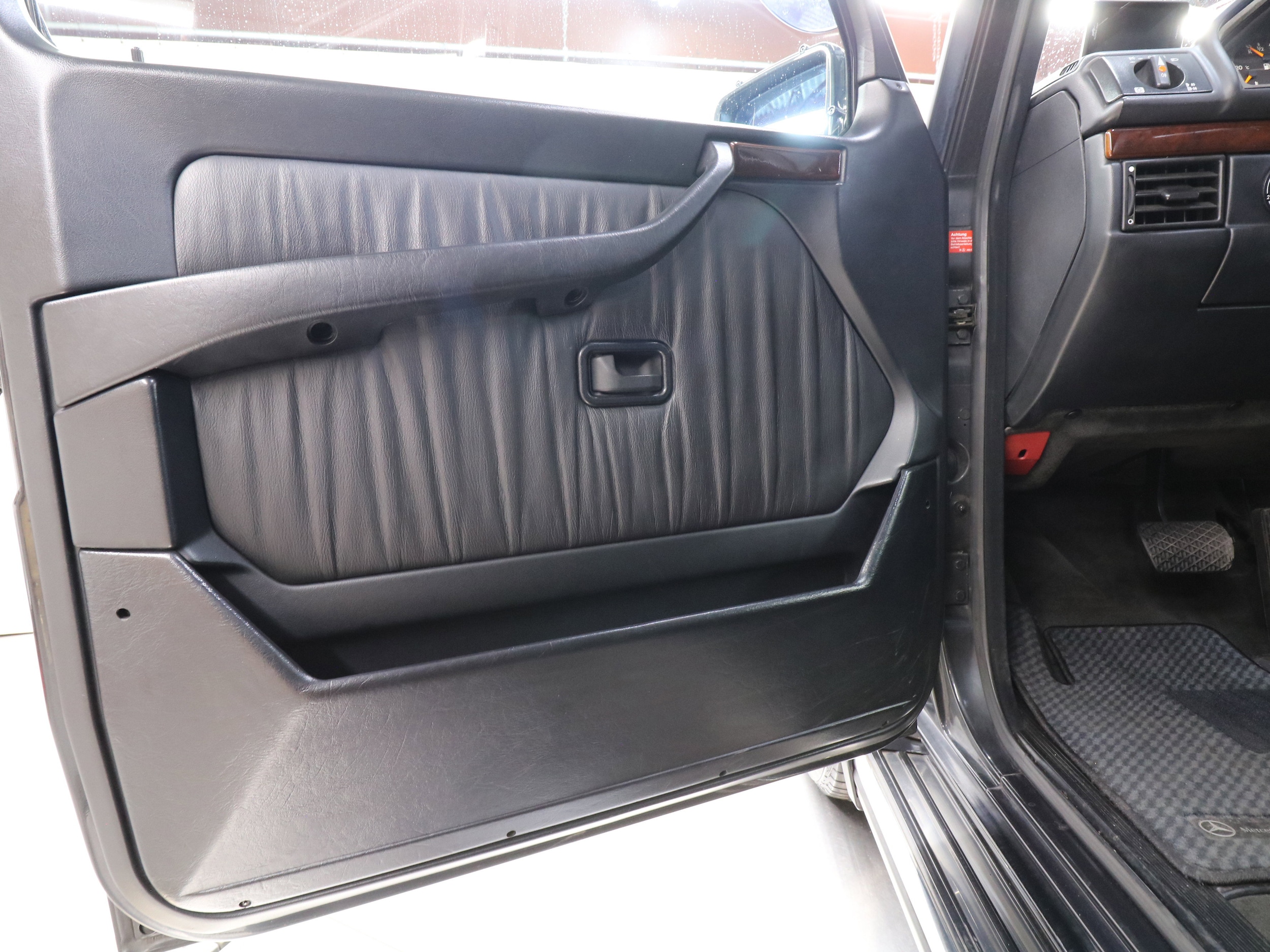 1995 Mercedes-Benz G320 21