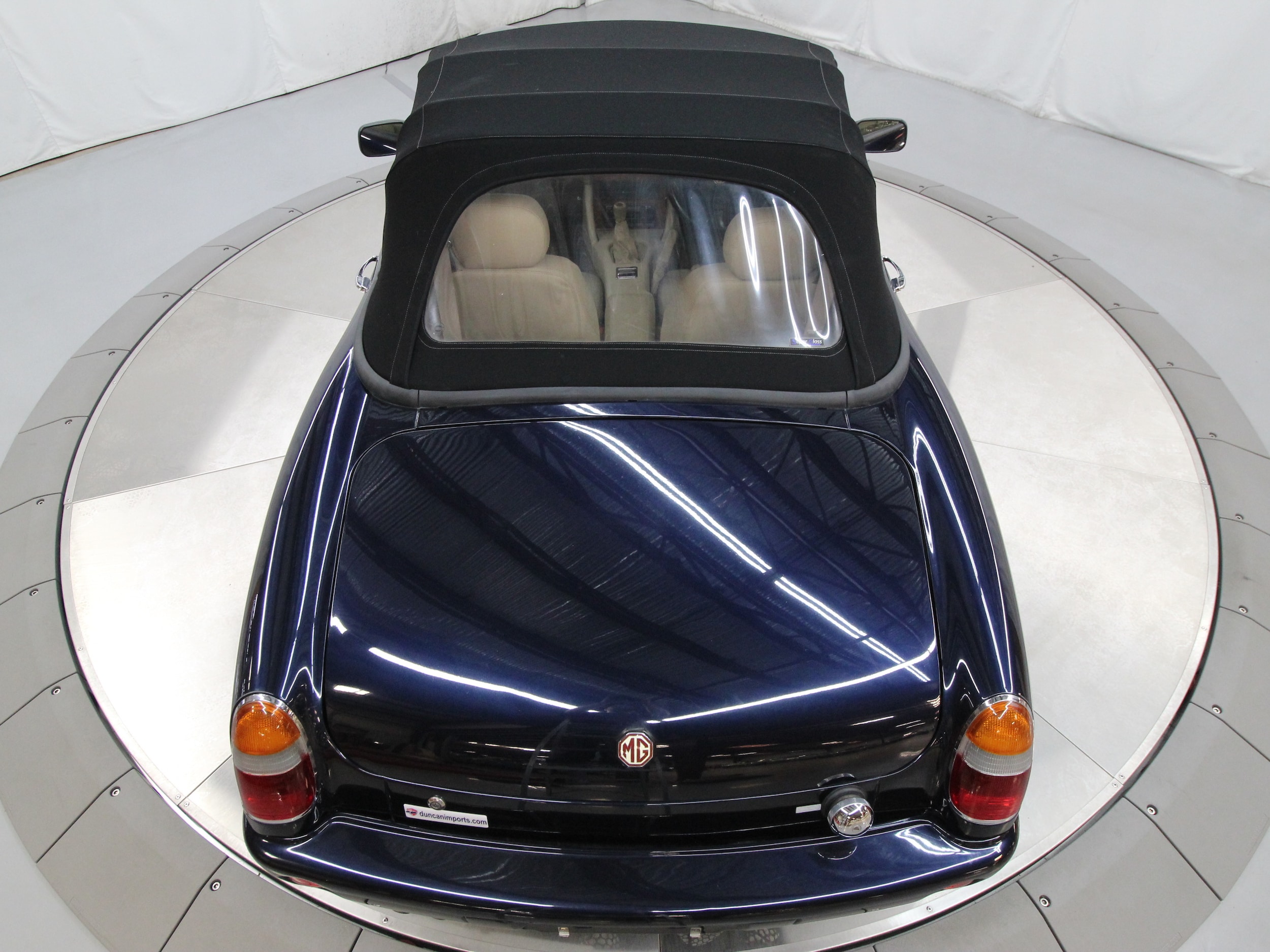 1994 Rover MG RV8 34