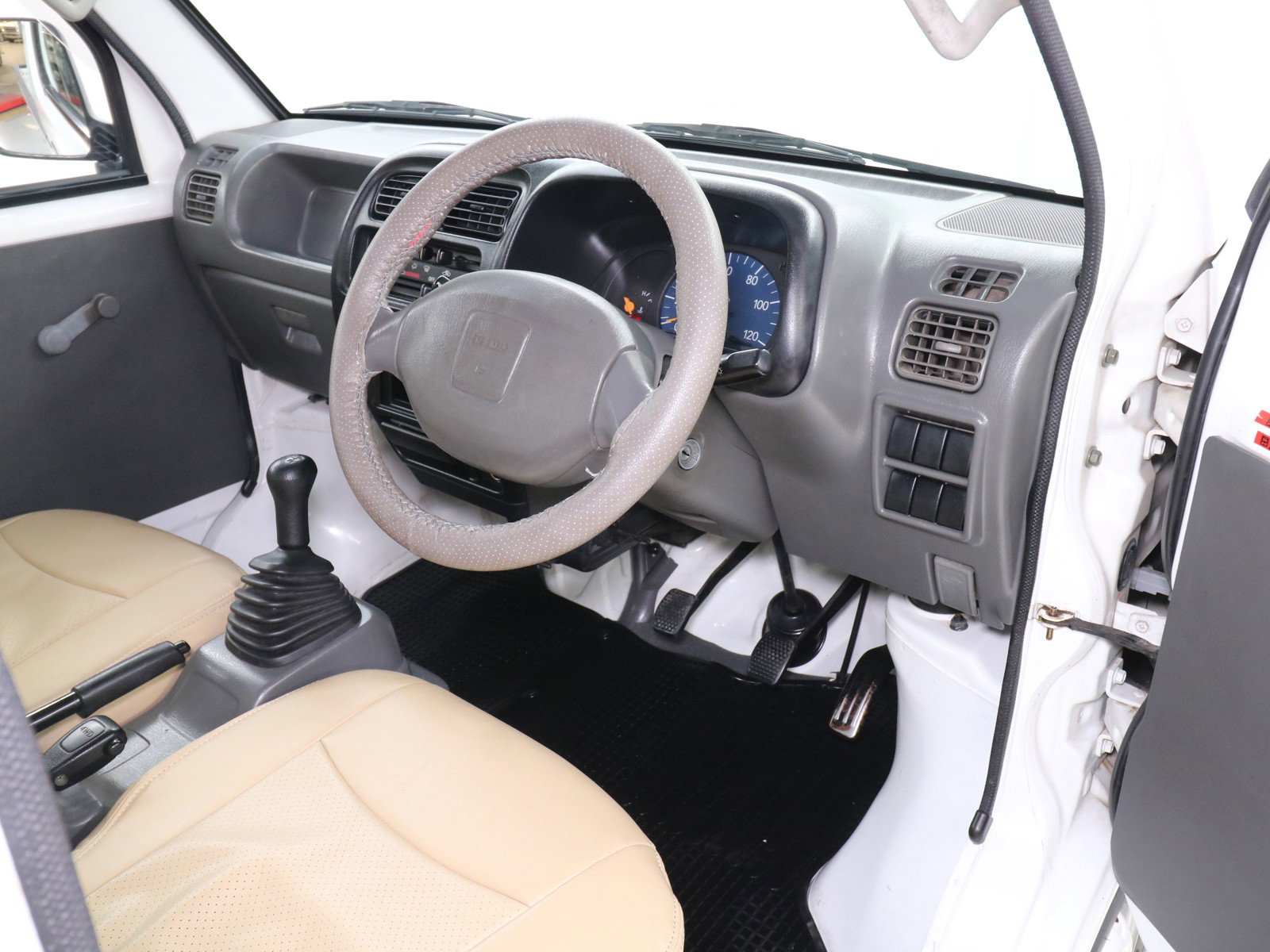 1999 Suzuki Carry 9