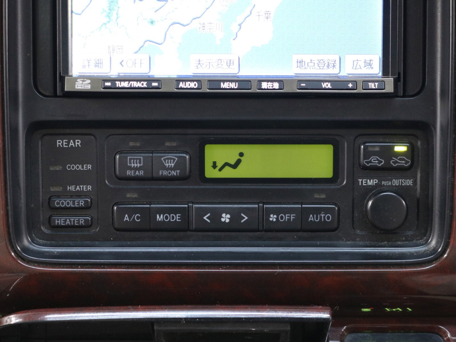 1999 Toyota Grand Hiace 13