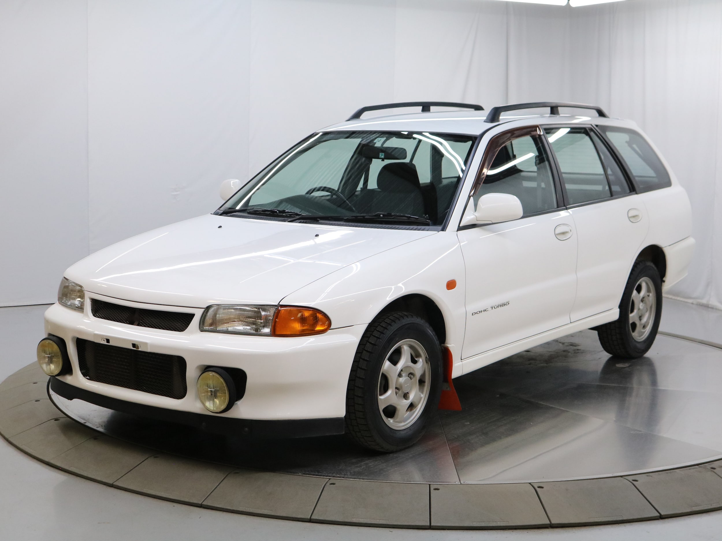 1996 Mitsubishi Libero 2