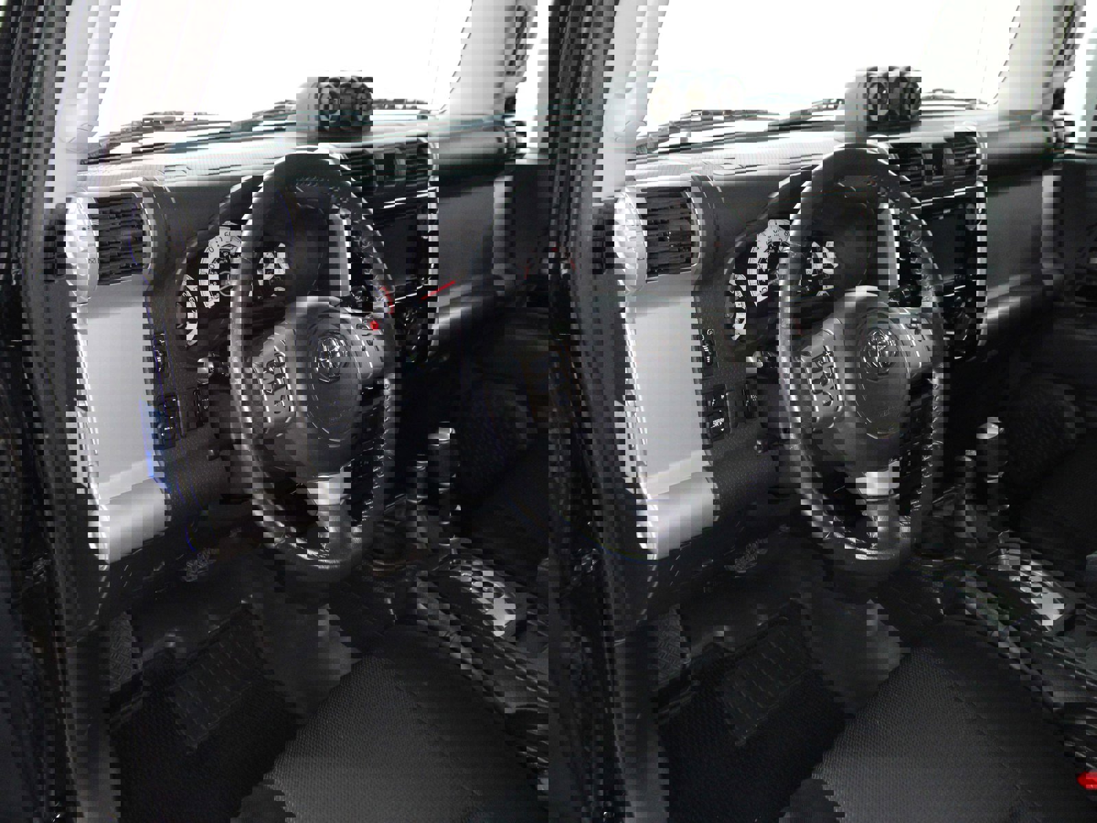 2011 Toyota FJ Cruiser 9