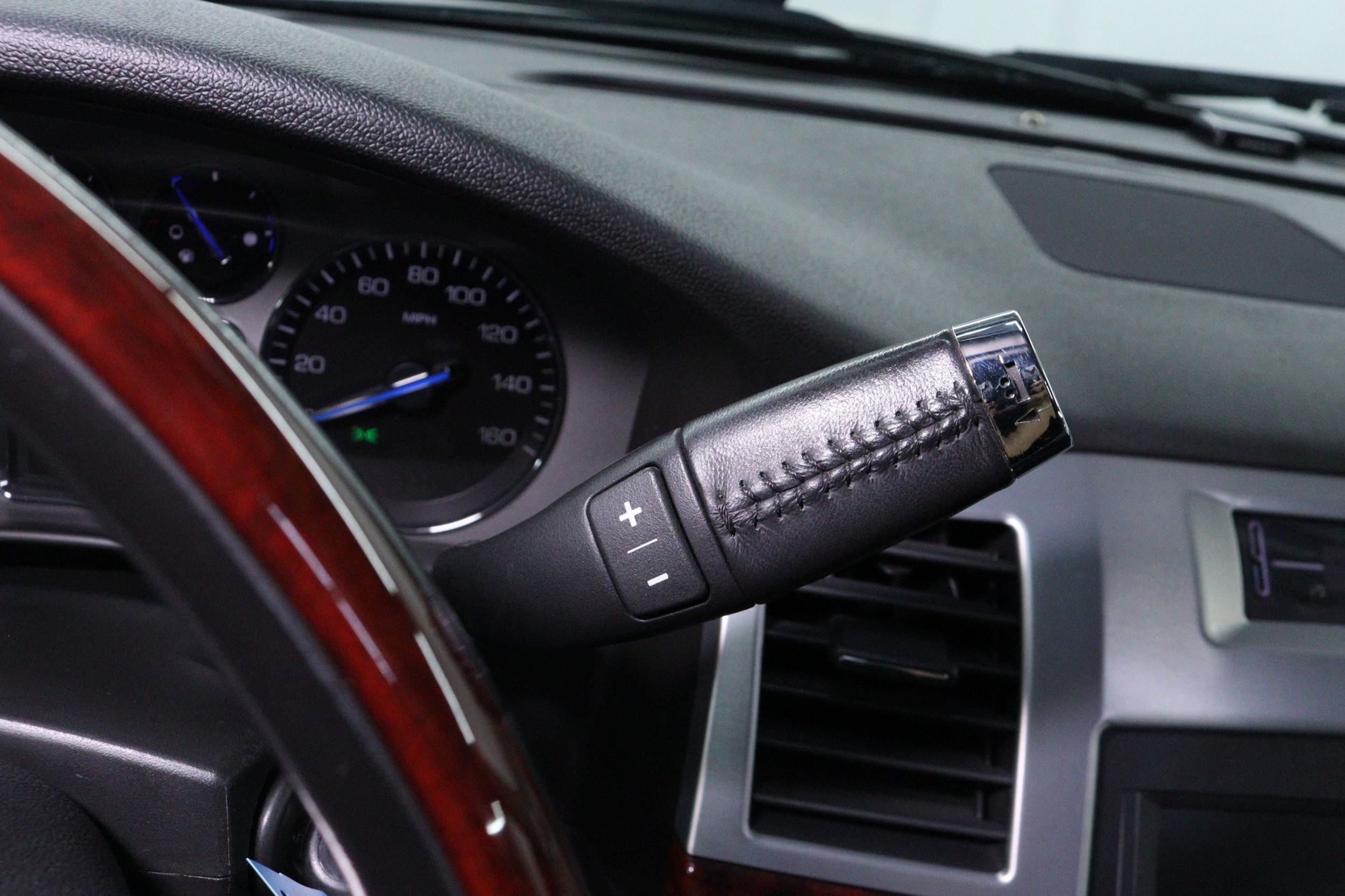 2007 Cadillac Escalade 69