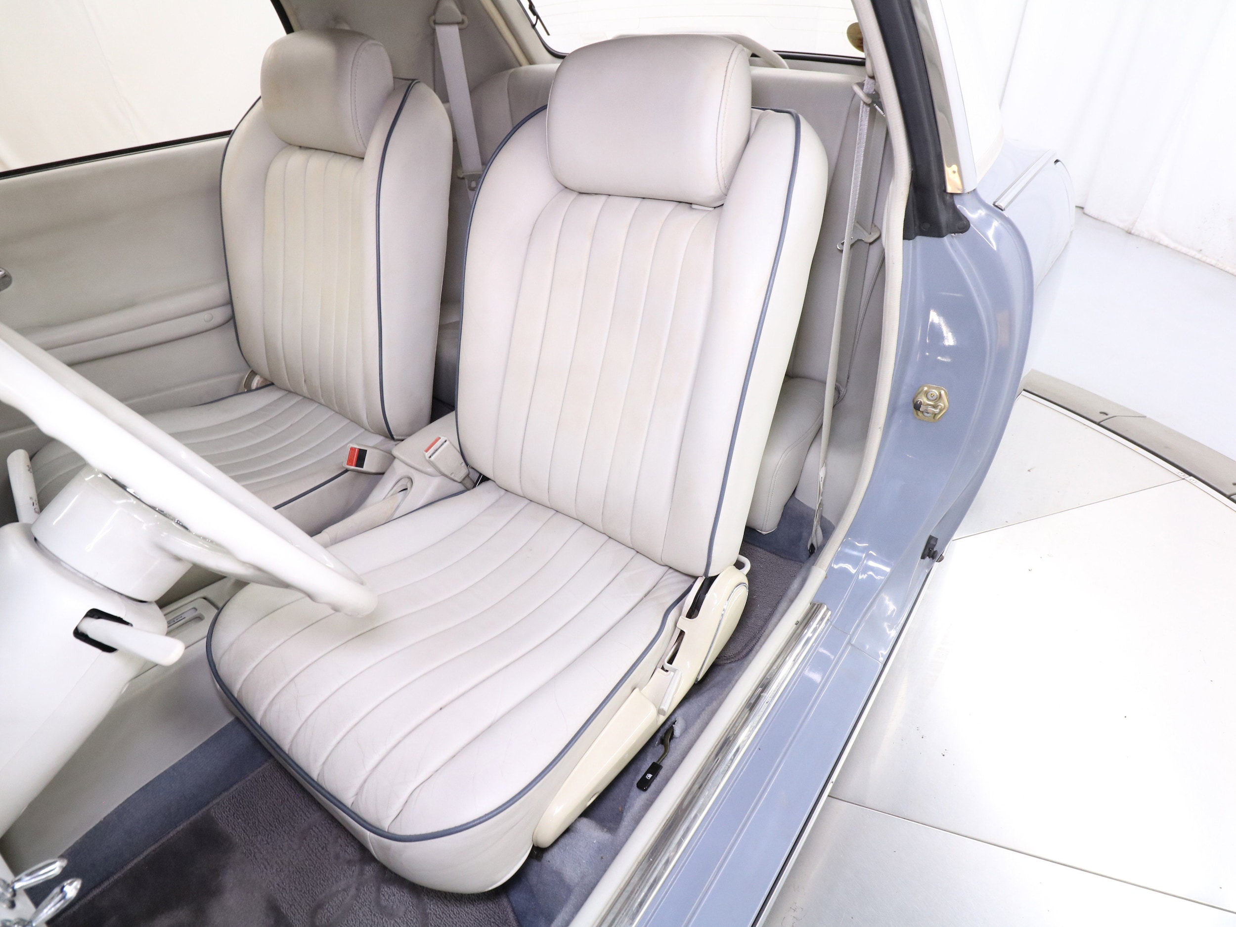 1991 Nissan Figaro 16