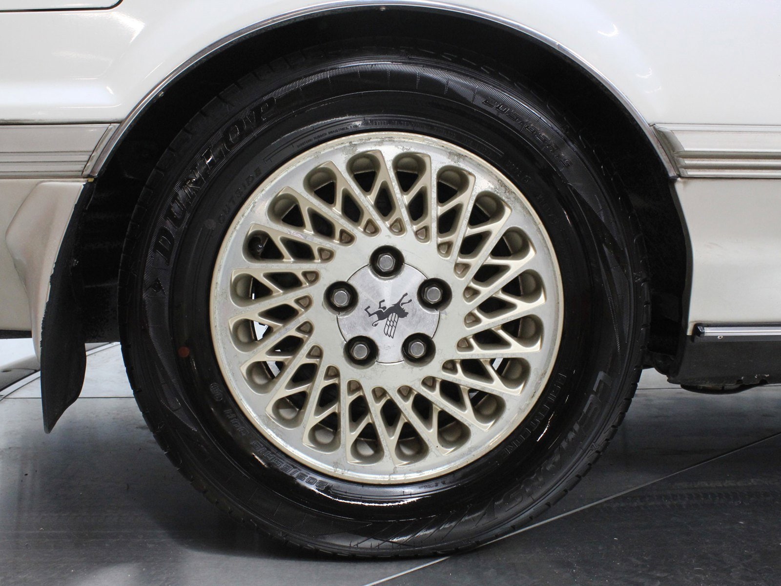 1989 Toyota Soarer 27