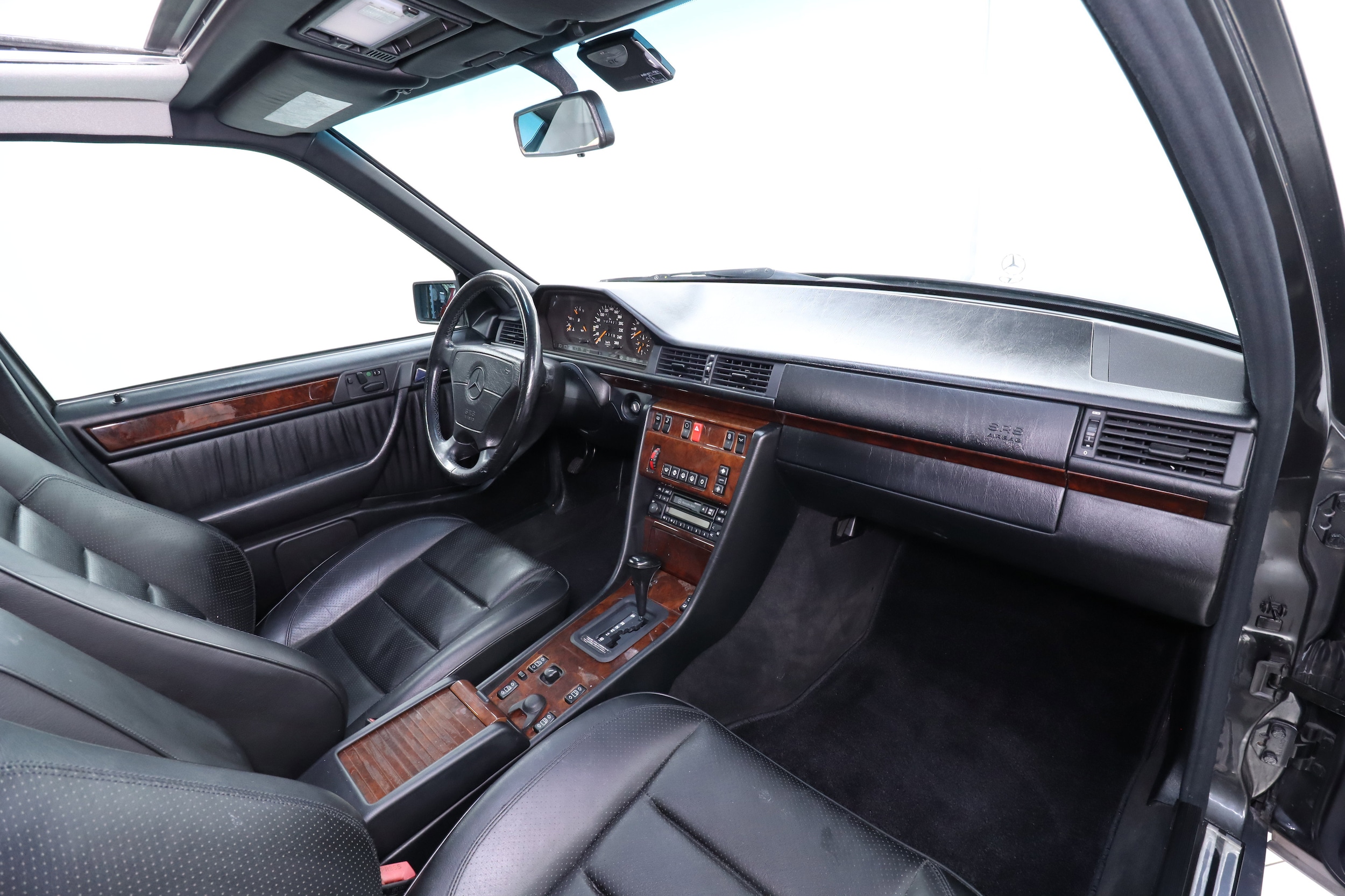 1994 Mercedes-Benz E500 17