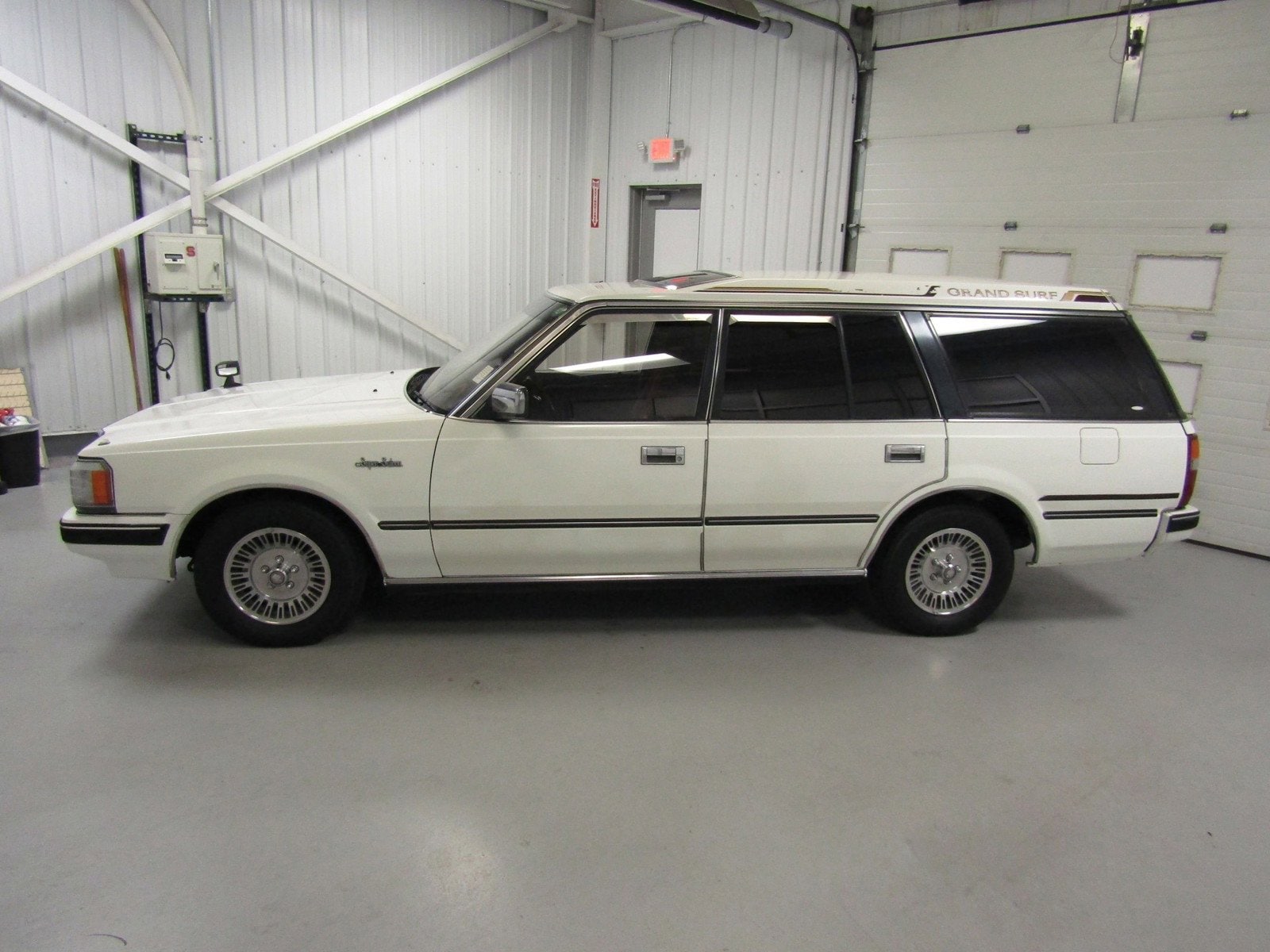 1985 Toyota Crown 4